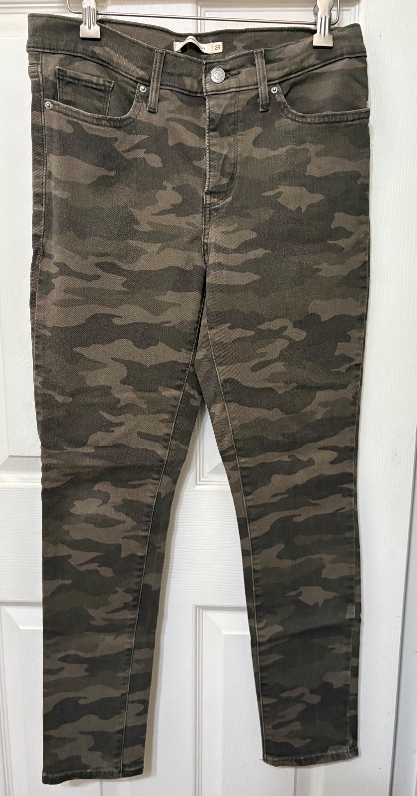 Levi’s 311 Shaping Skinny Jeans Green Camo Print Women’s W30 x L28