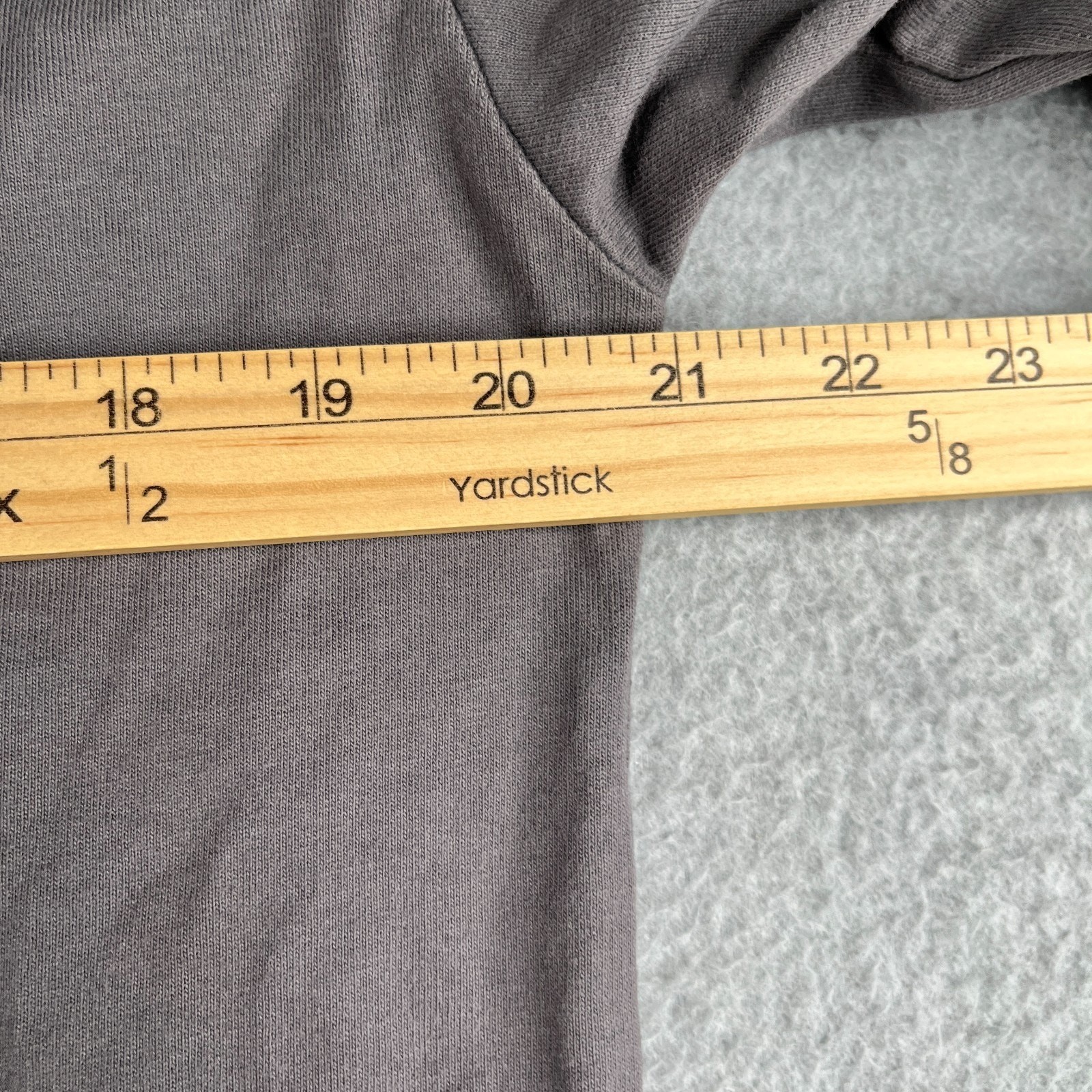 Emporio Armani EA7 Sweatshirt Large Gray Crew Neck Graphic Priont Long Sleeve