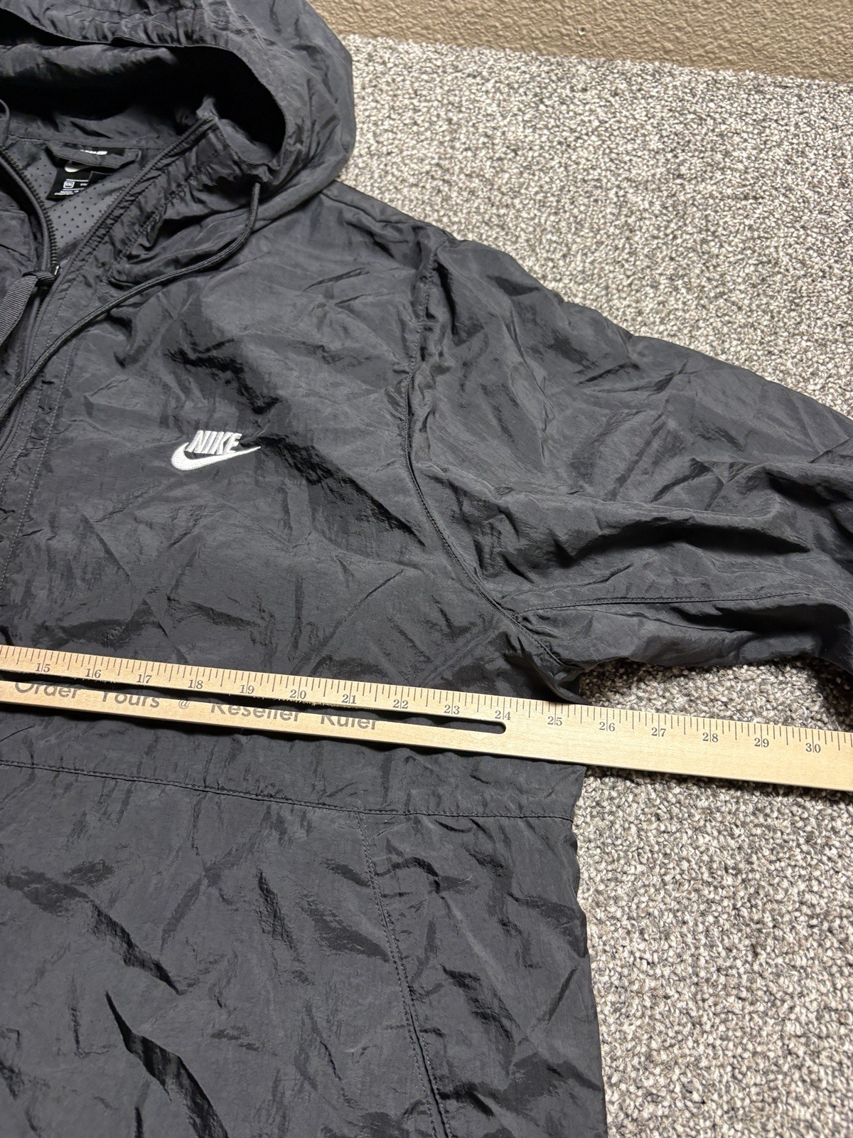 Nike Windbreaker Full Zip Jacket Mens 2XL Black Nylon Hooded Lightweight 928857