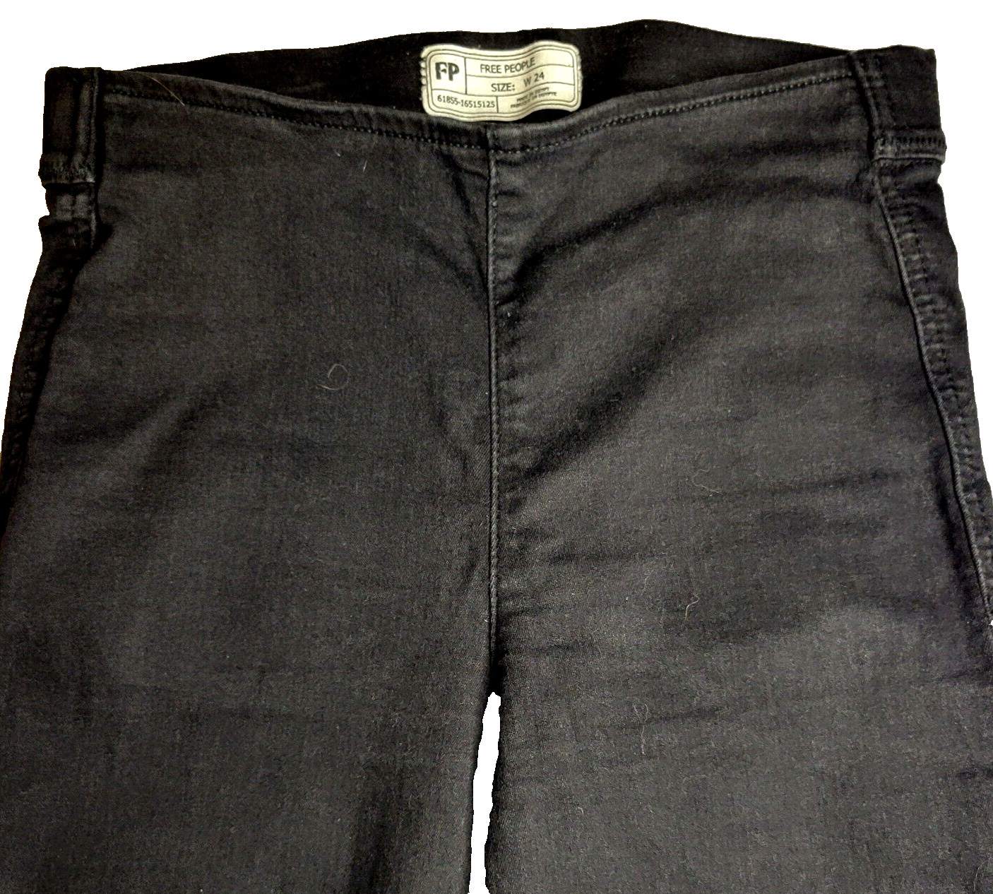 FREE PEOPLE Easy Goes It Pull-On Jeans Sz 24 Black Stretch Raw Hem Jeggings