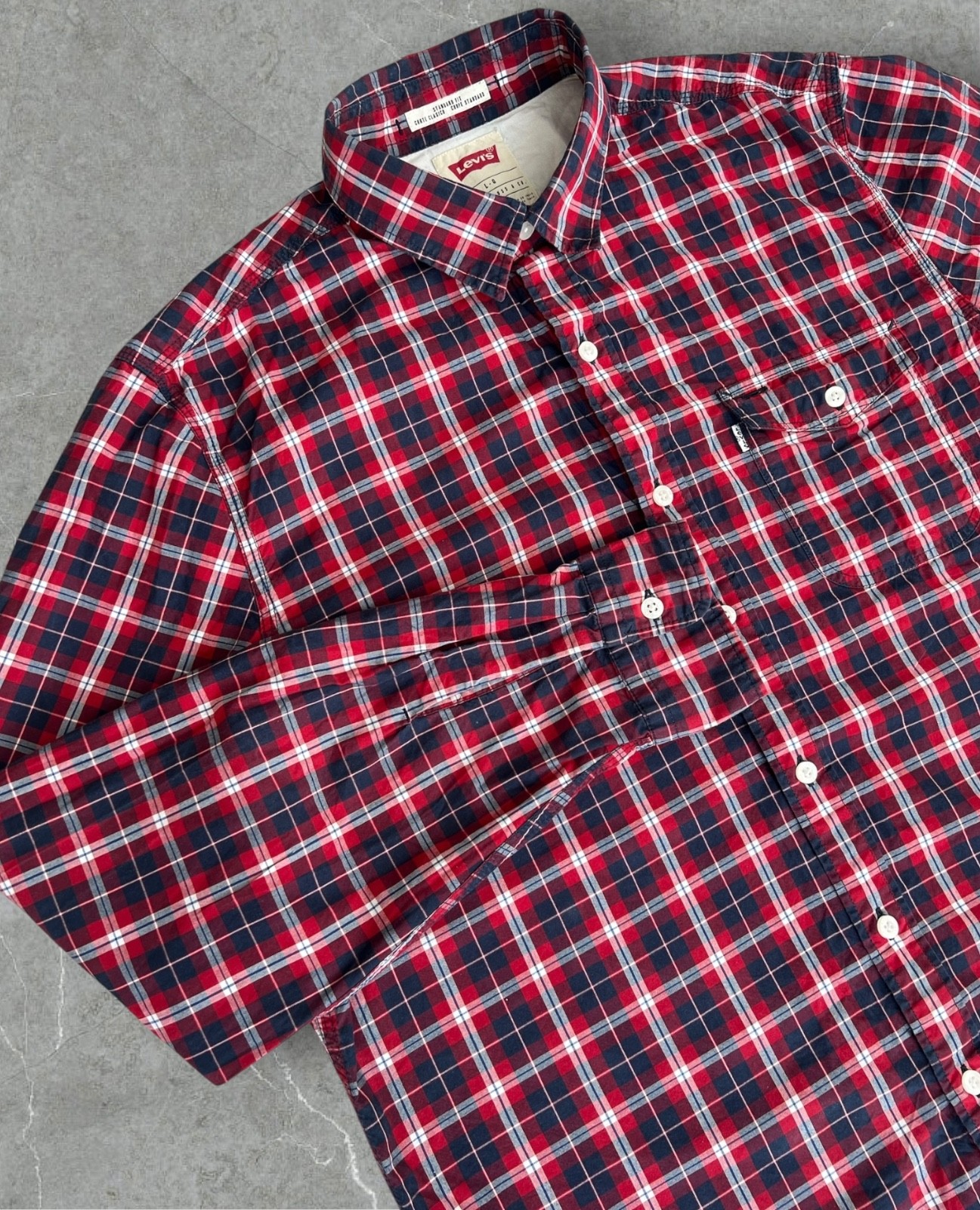 Levi’s Men’s L Red Blue Plaid Button Up Shirt Long Sleeve 100% Cotton