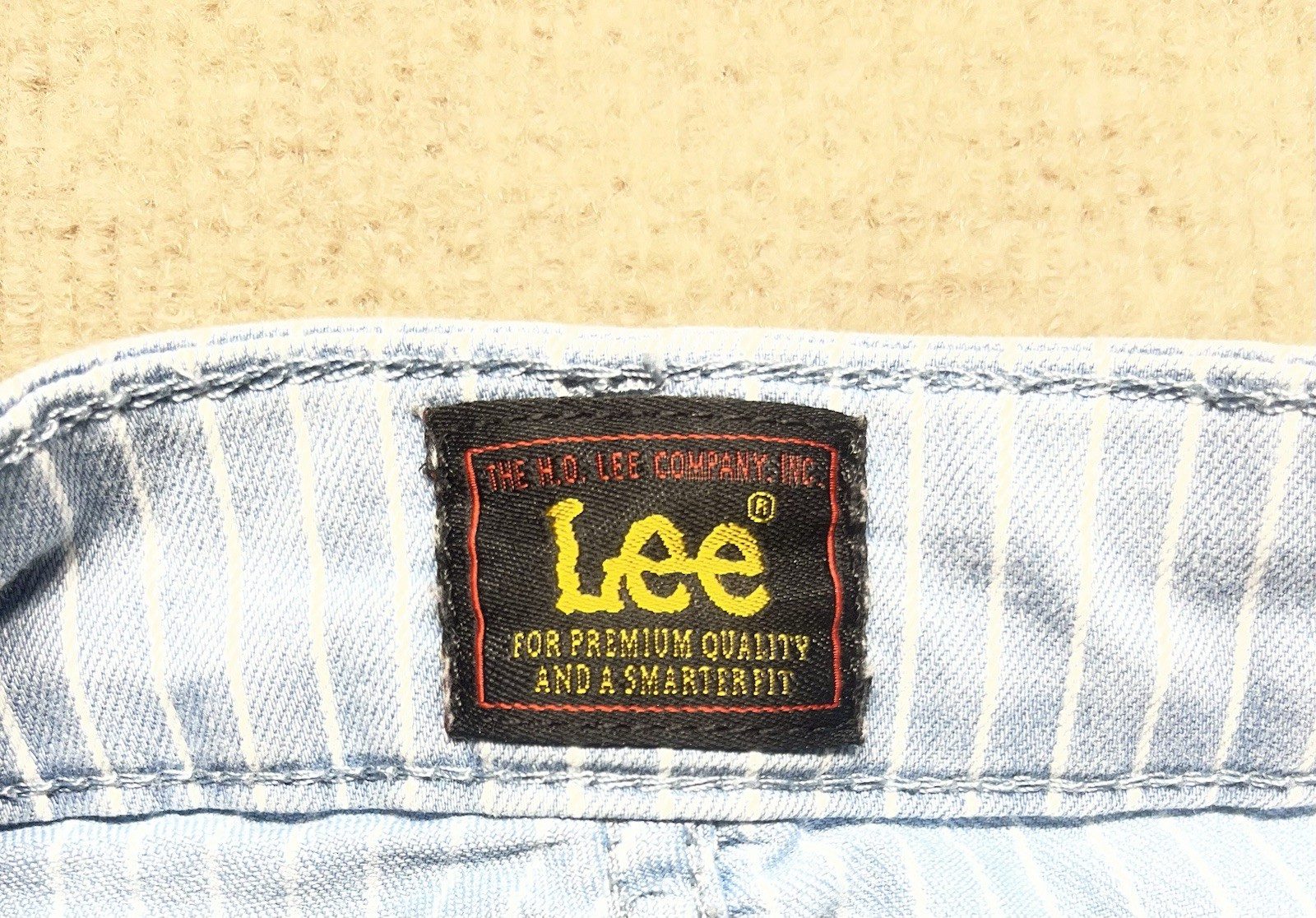 Lee Blue/White Striped Denim Shorts Cotton Blend 5-Pocket Button Flat Front XL