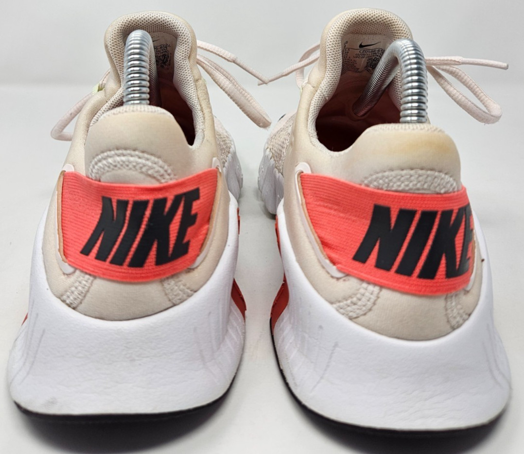 Nike Free Metcon 4 Beige Orange Athletic Shoes Sneakers Women’s Sz 8 CZ0596-658