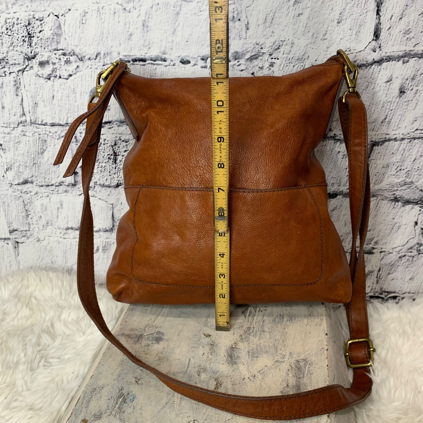 Fossil Amelia Hobo Crossbody Shoulder Bag Brown Leather SHB1819 Distressed