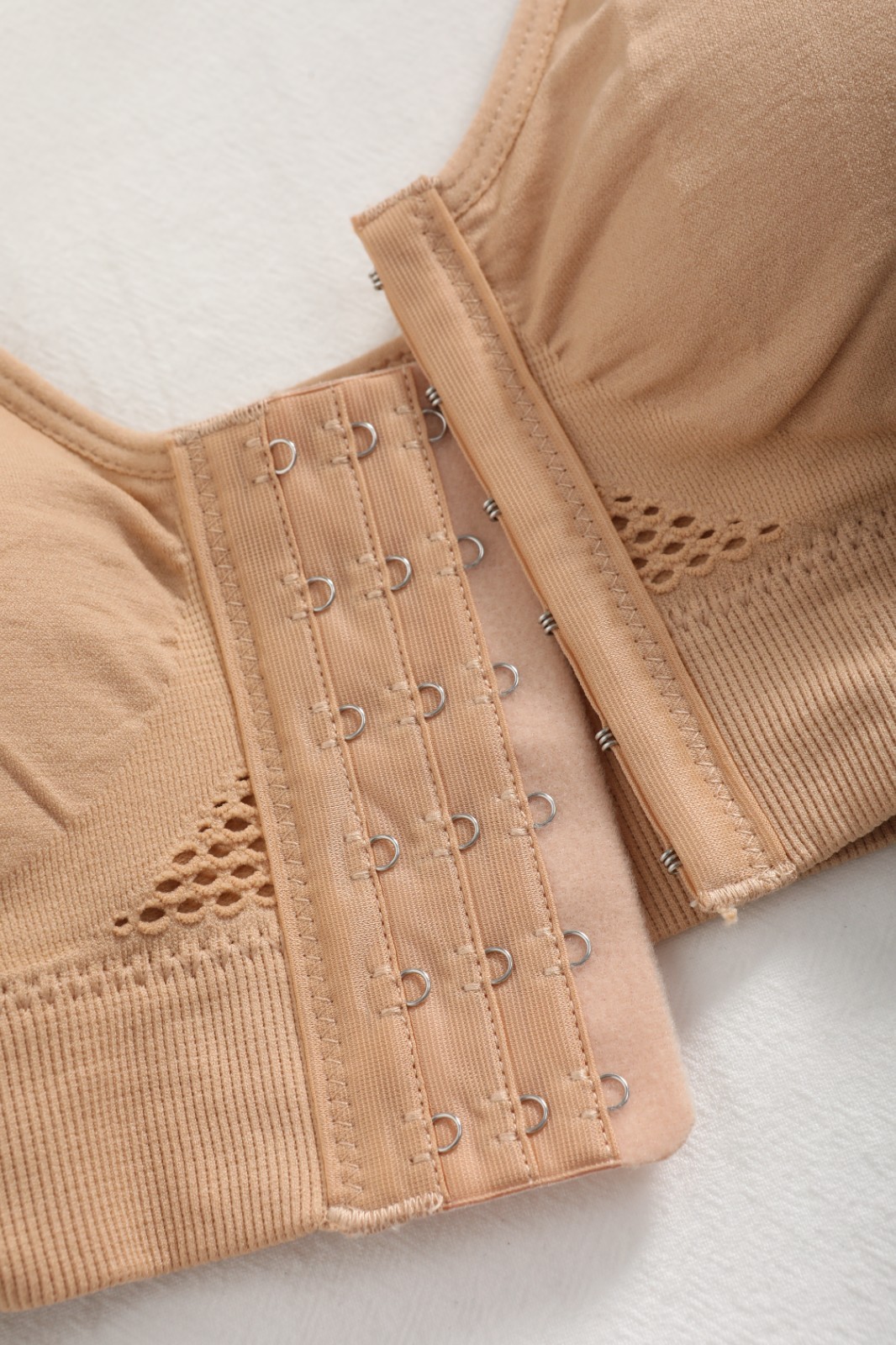 Front Closure Wireless Bra Breathable Mesh Post-Surgery Support