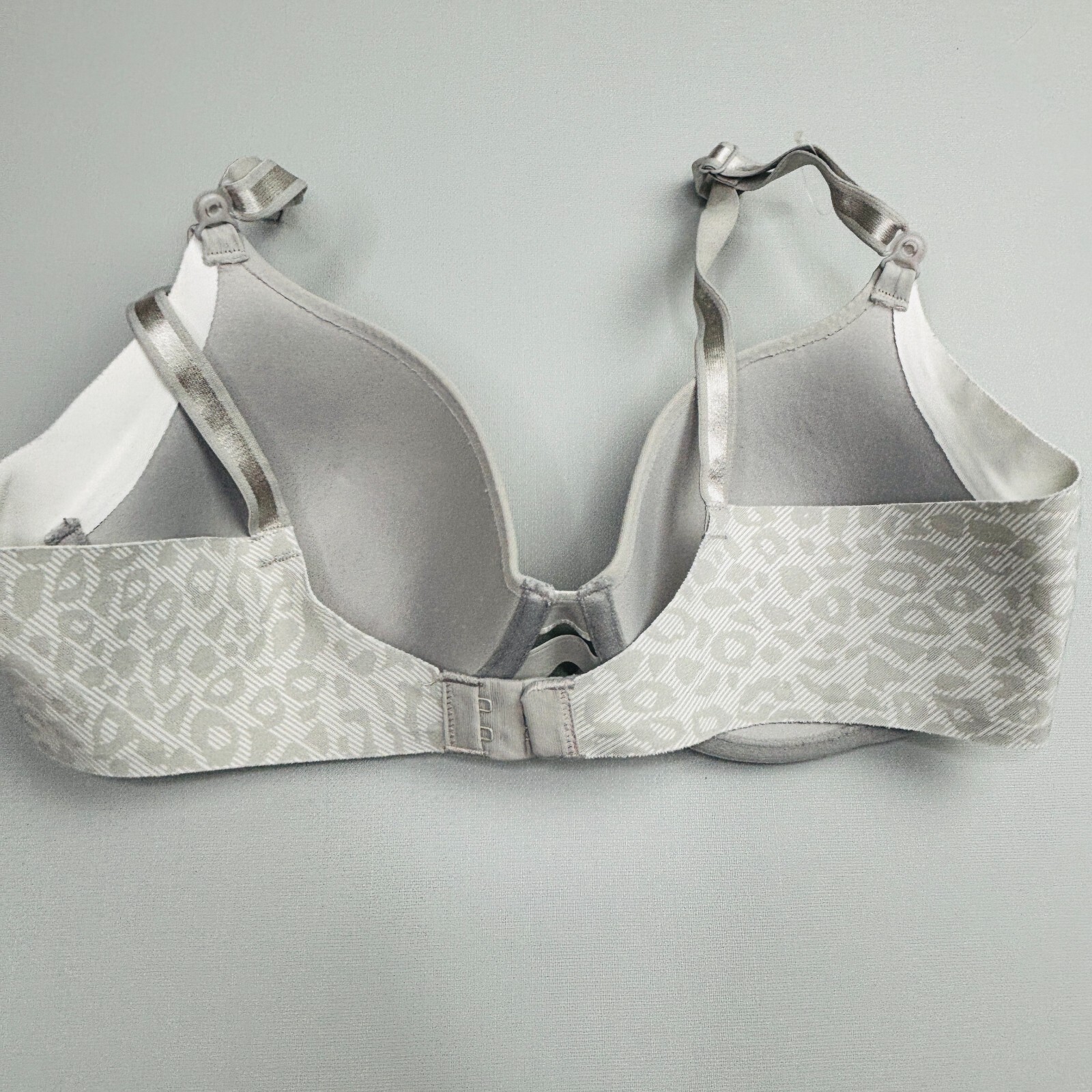 Warners No Side Effects Bra 34B Underwire Satin Padded Back Smoothing 5781