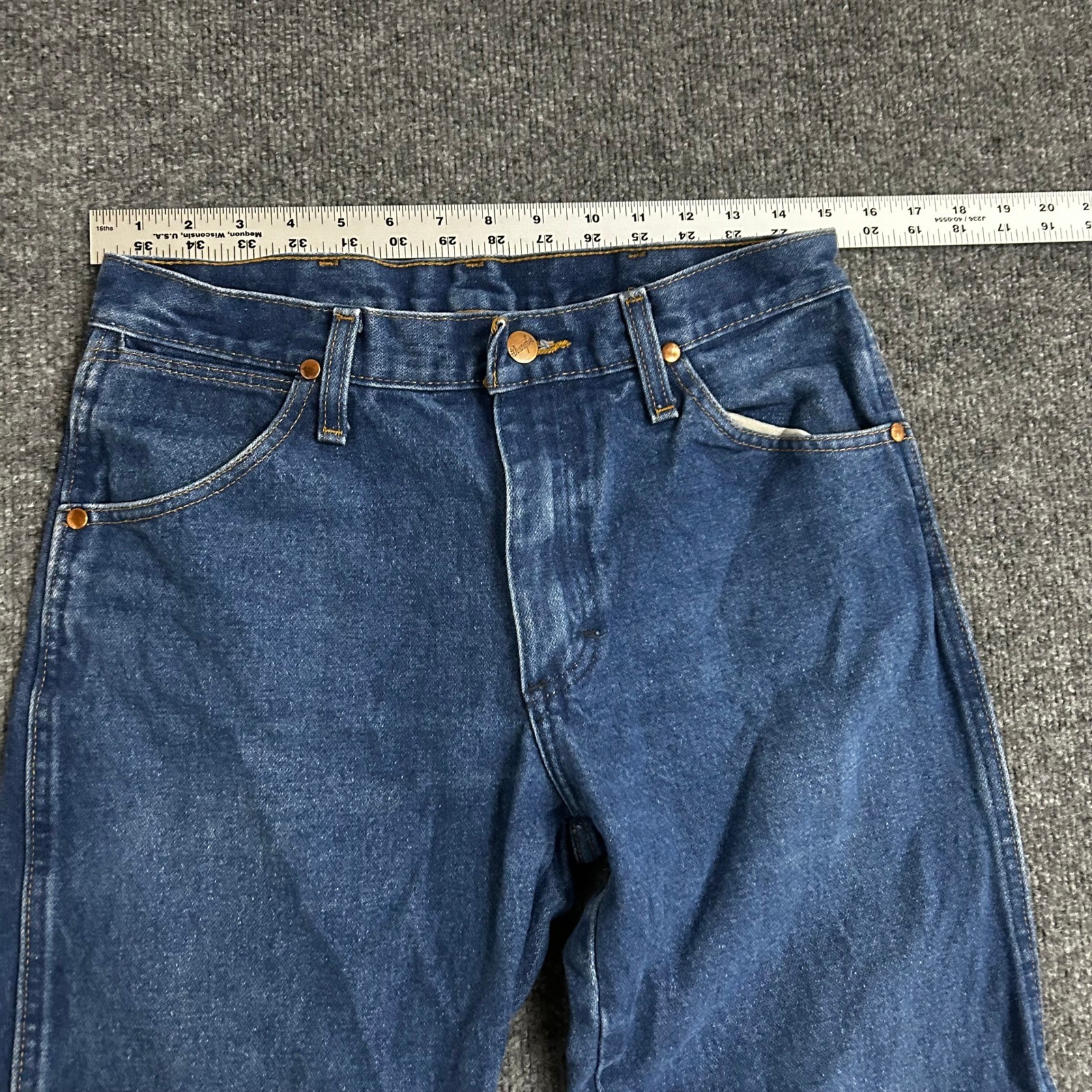 Wrangler Jeans Mens Size 30×30 Blue Straight Leg Denim Western Workwear Casual