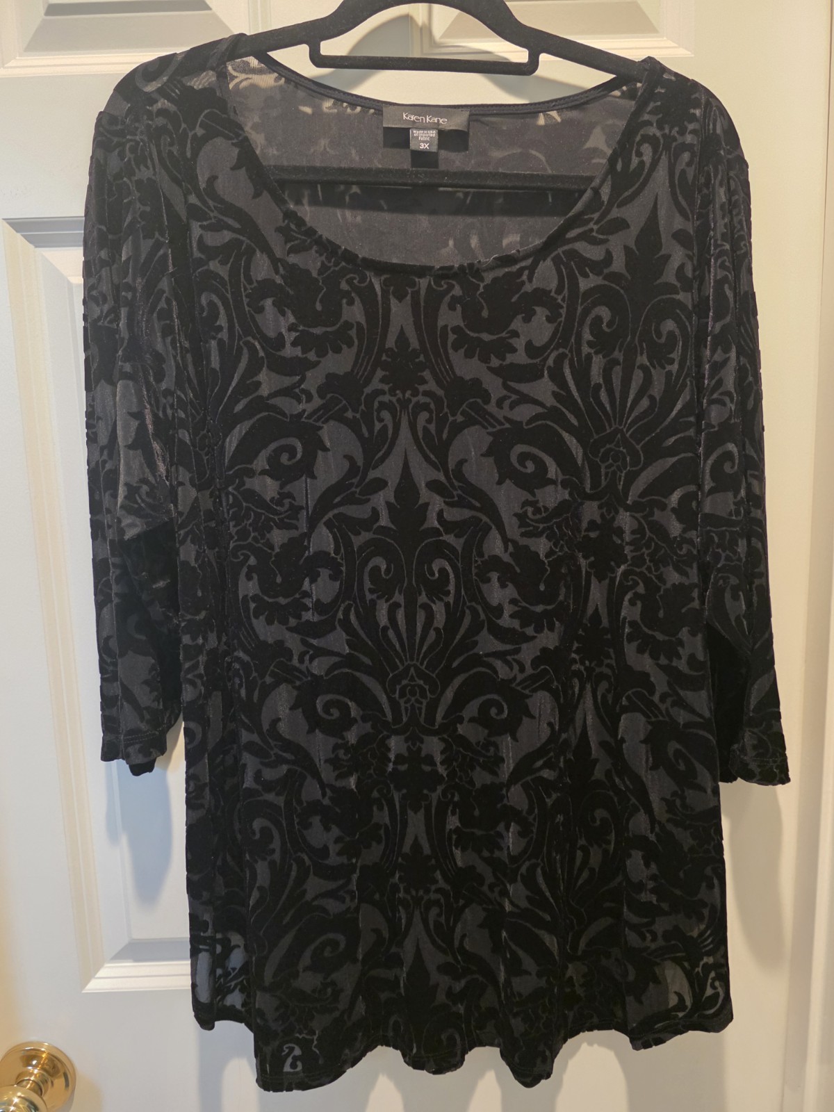 Karen Kane Women’s Plus 3X Black/Gray Damask Scoop Neck 3/4 Sleeve Top