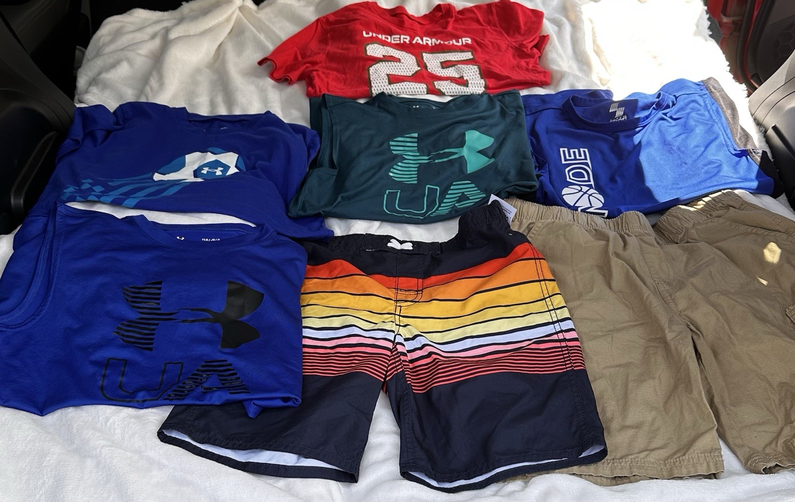 7 boys items 10-12 large, Under Armour Old Navy Children’s Olace