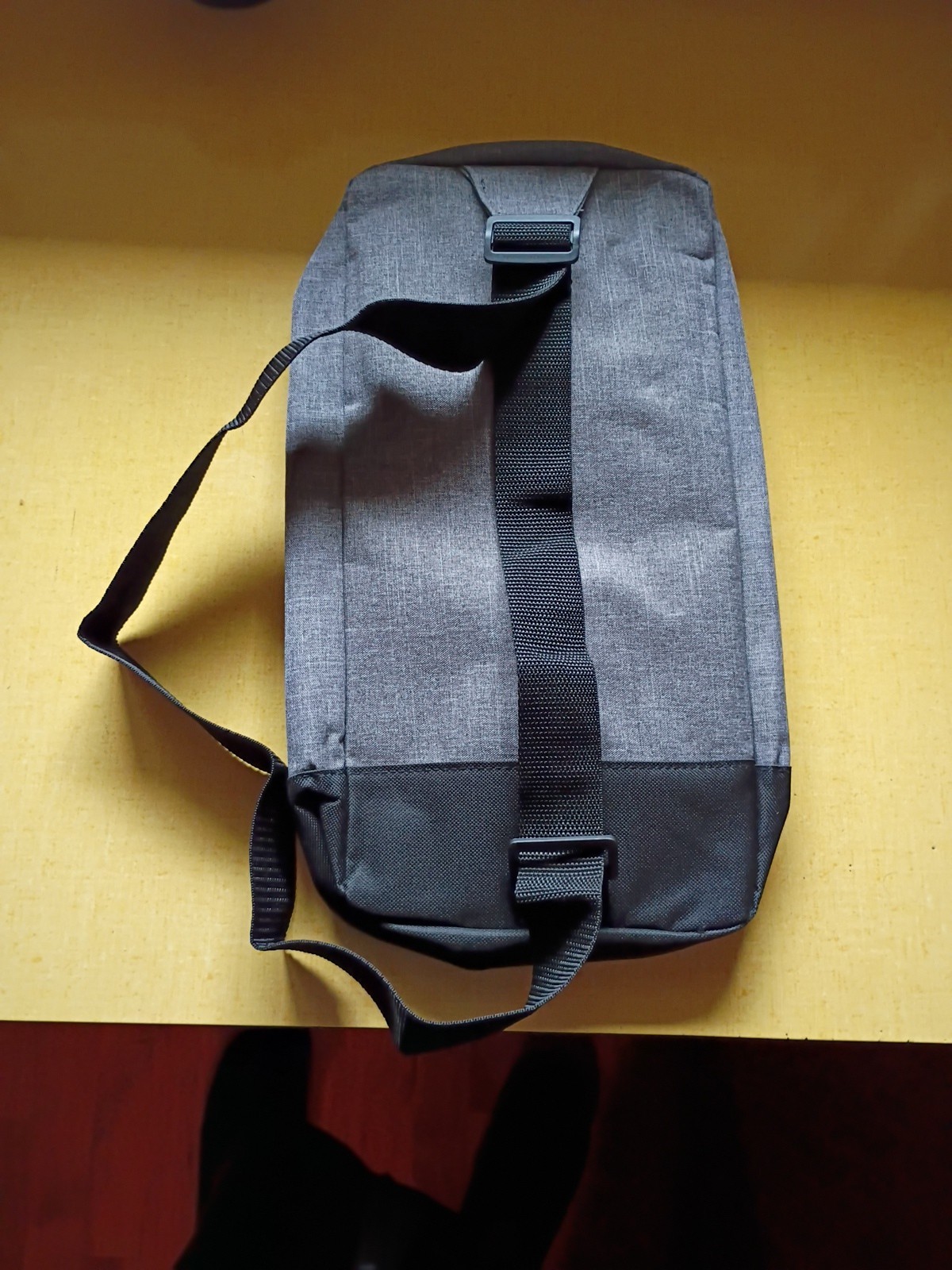 Kaiser Permanente Backpack Shoulder Bag Mesh Pockets Travel School Work Daypack