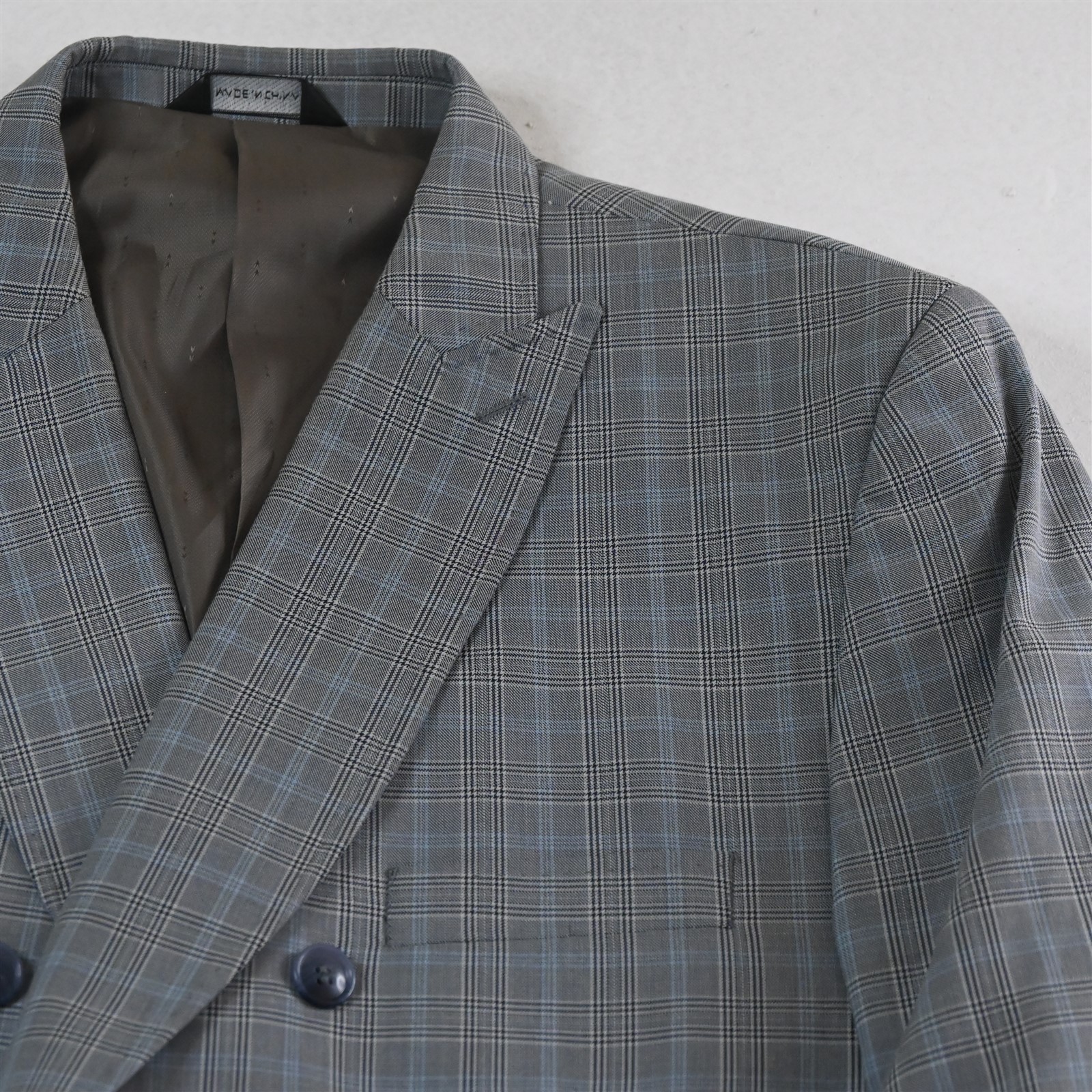 Lineage 46R 40×32 Gray Plaid Double Breasted Mens Jacket Pants Suit