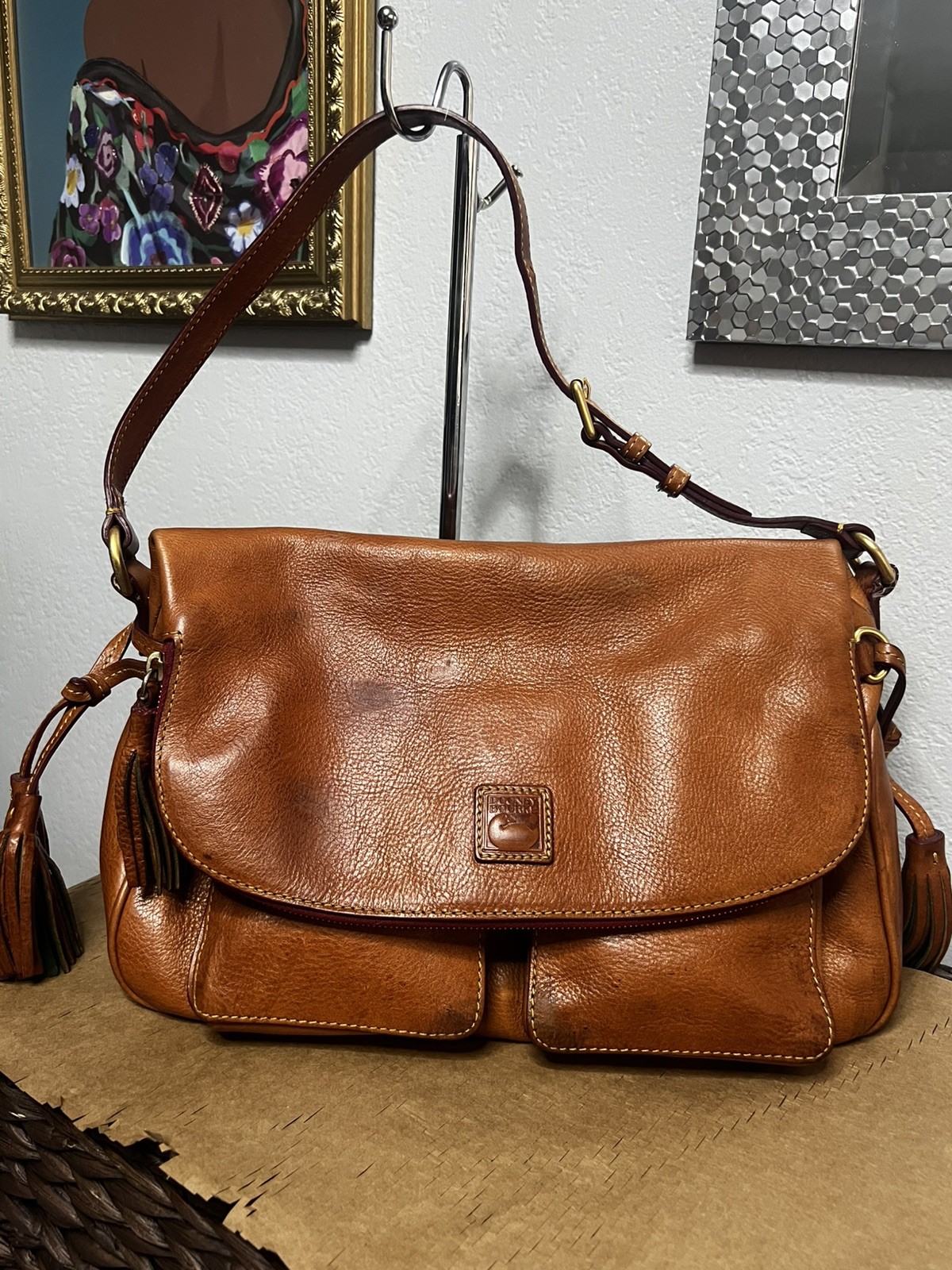 Dooney Bourke Brown Florentine Vacchetta Leather Saddle Messenger Bag Vintage