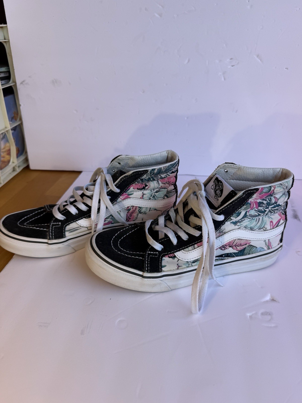 VANS Sk8-Hi High Top Skate Sneaker Floral Print Black/White Lace-Up 7W. 5.5M