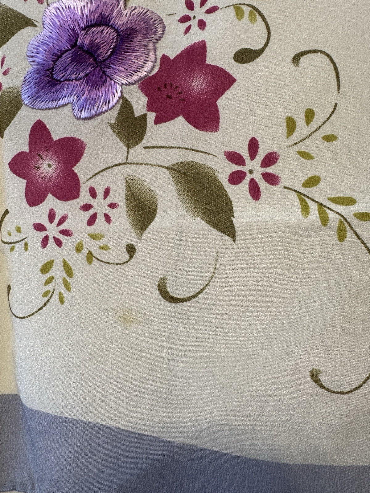 SILK Large Floral Scarf 40×40 Inches Embroidered Gray Purple White Stunning