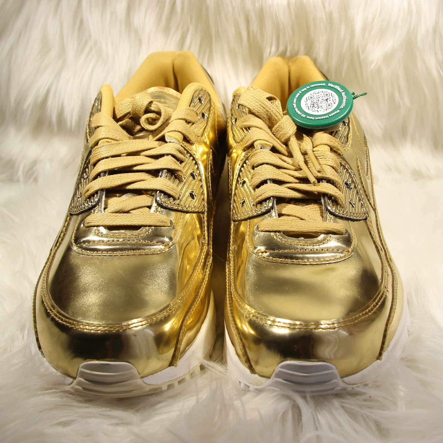 Nike Air Max 90 Metallic Gold Sneakers Shoes Women’s 11 CQ6639-700 Rarely Worn