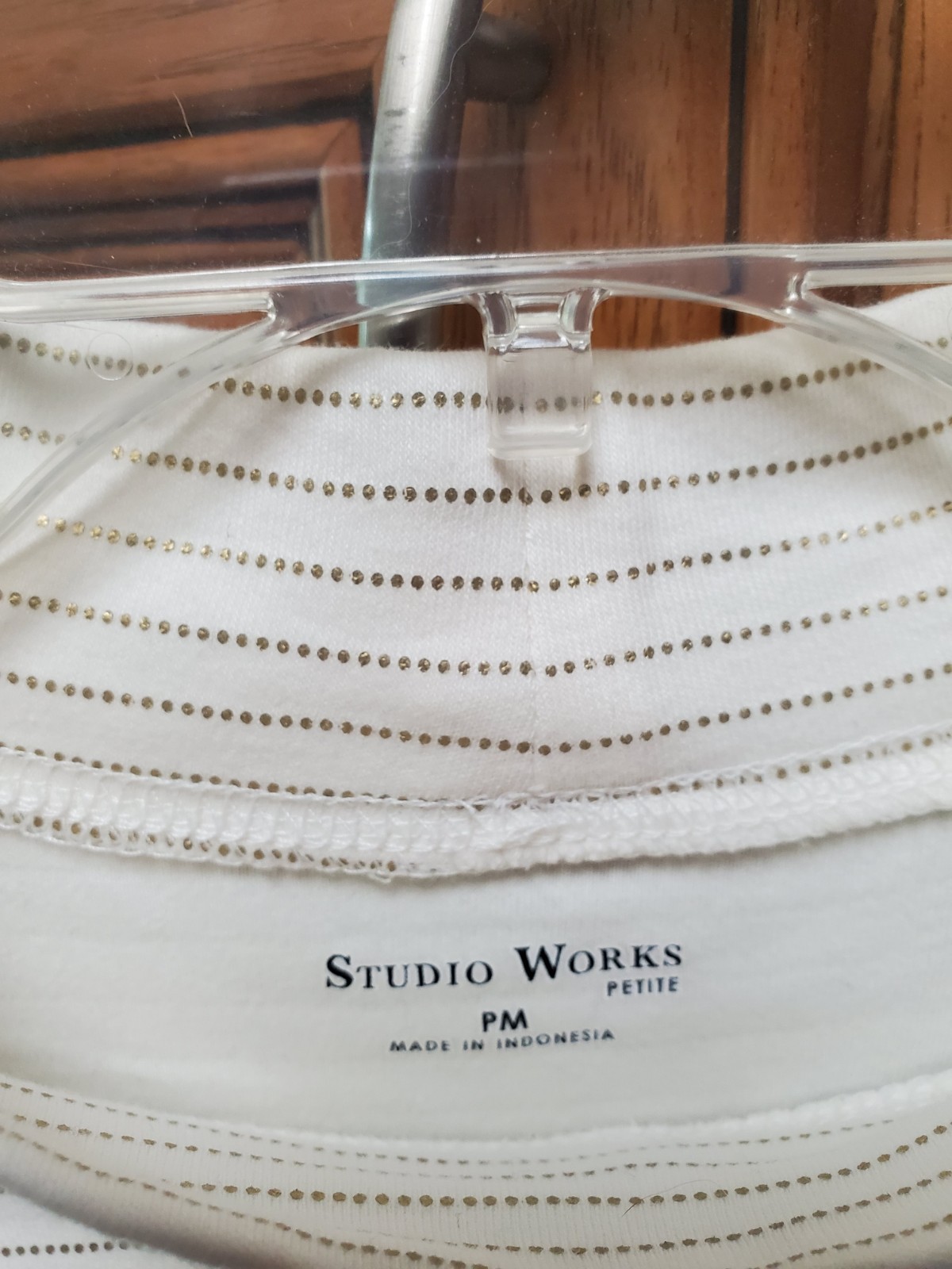 Studio Works Long Sleeve Mock Neck Top Women Petite M Cream & Gold Stripe EUC