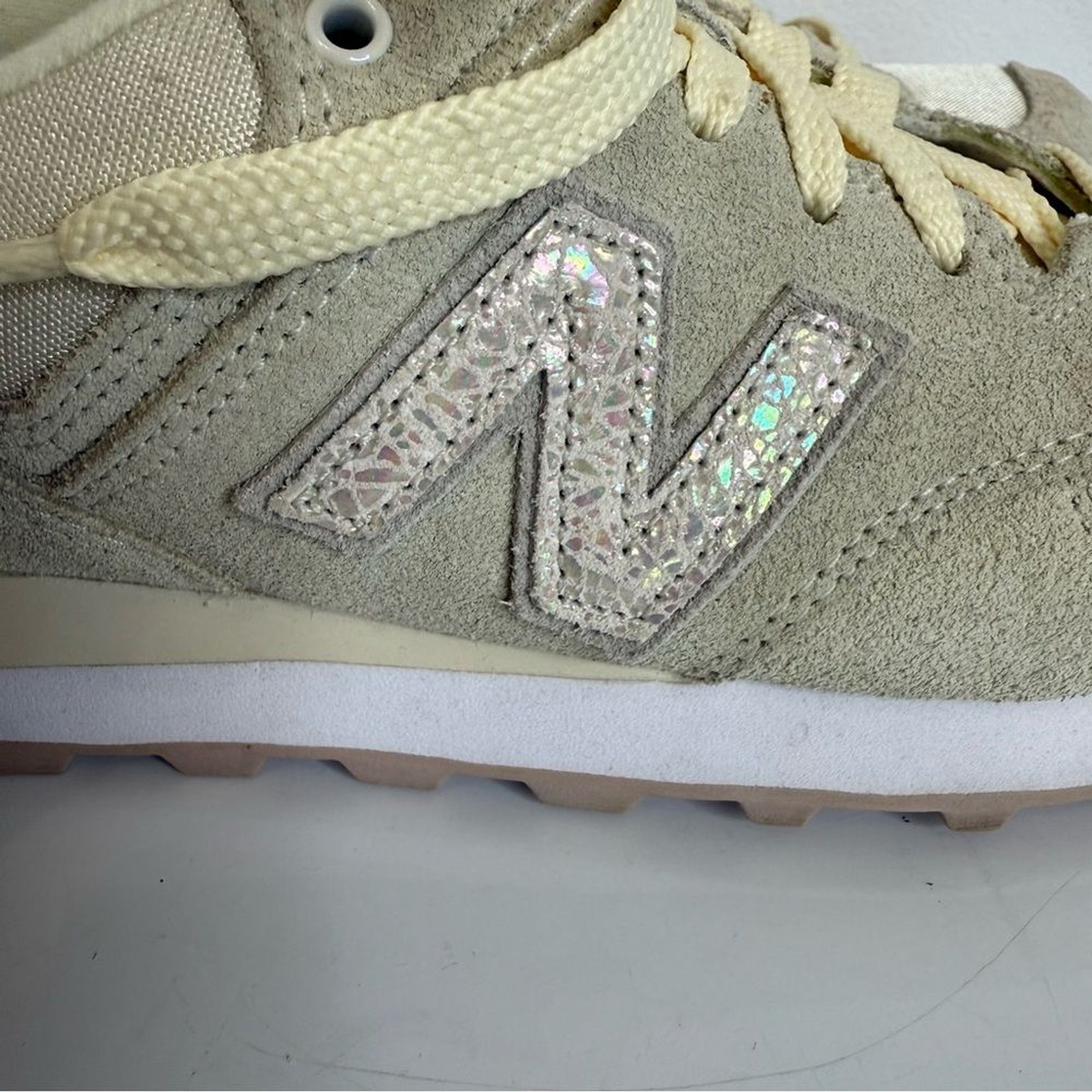 New Balance 574 Suede Shattered Pearl Running Sneaker Women’s Size 6.5 WL574CIB