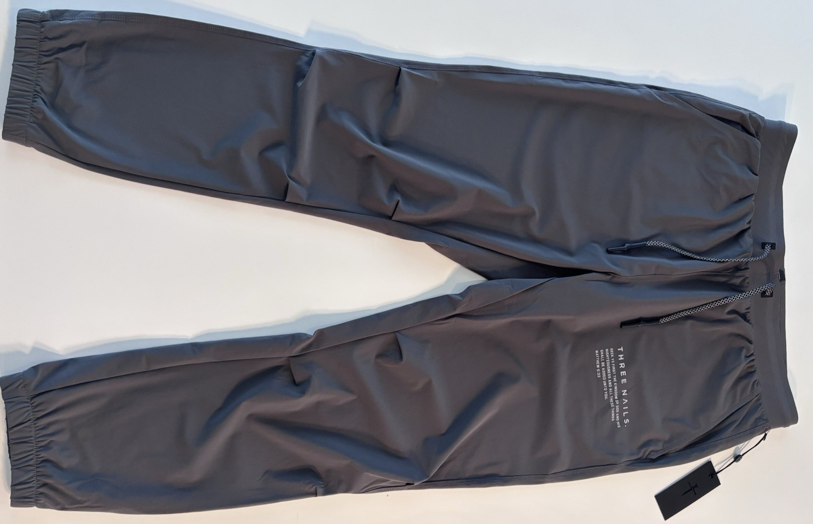 Three Nails Jogger Pants NWT Vapor-Lite Men’s XL Gray Nylon Spandex Mathew 6:33