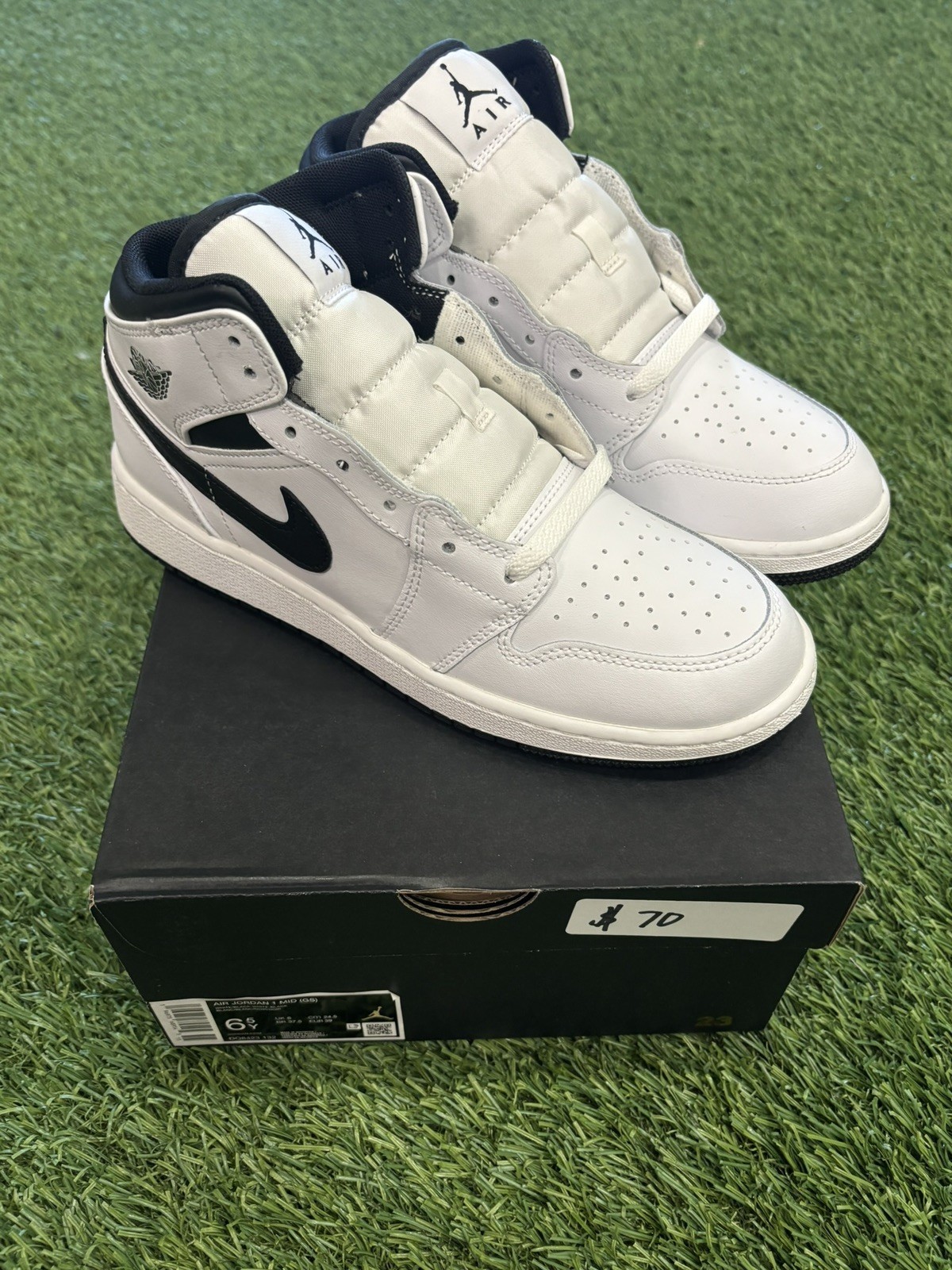 8 Pairs Men’s & Women/Kids Shoes Reseller Lot – Brand NEW New With Box Random