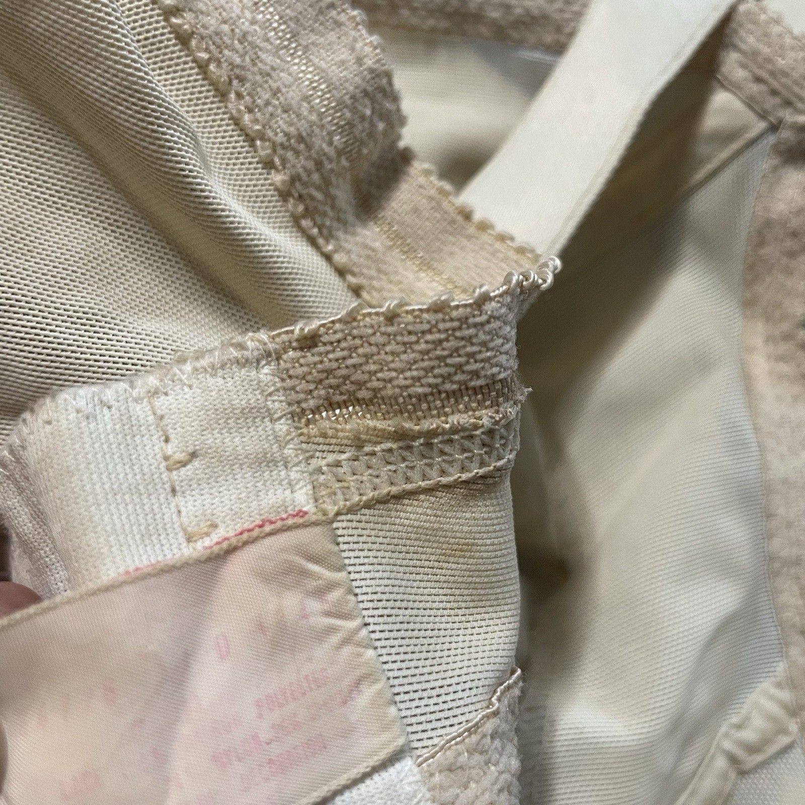 Vintage Sears Bra Nylon Lace 34d? Tag Faded Fair Condition Staining