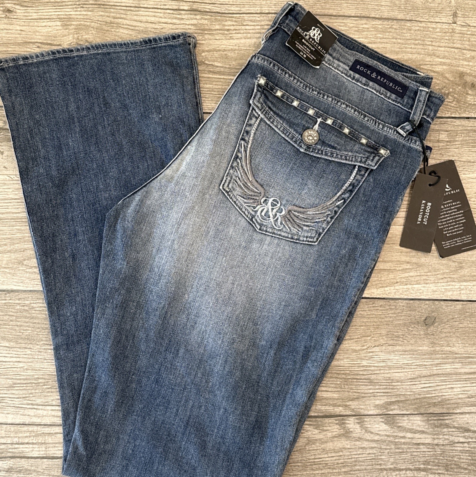 2016 Rock & Republic Kasandra Bootcut Jean Metal Studs Accents Jeans Size 16M