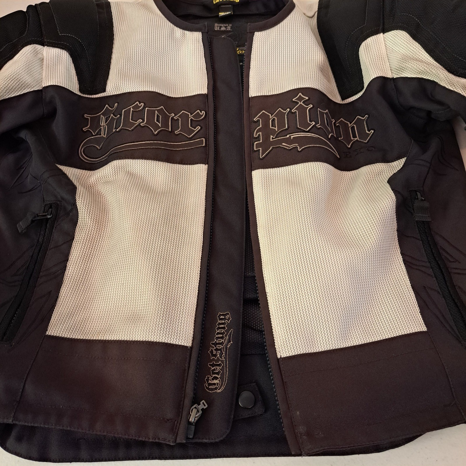 Scorpion EXO Mesh Motorcycle Jacket Mens SM Black White Exo Skeletal Excellent