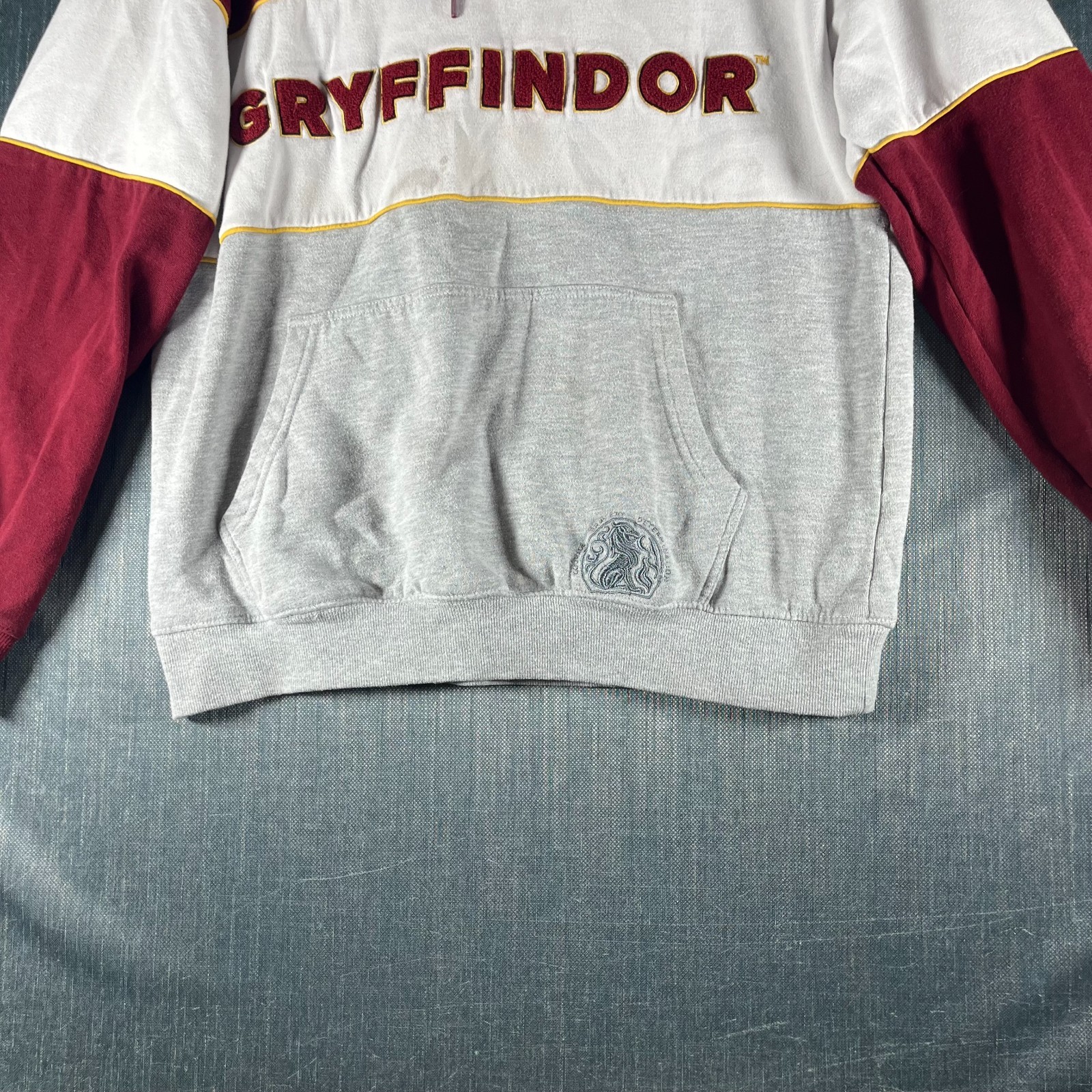 Harry Potter Men’s Hoodie Size M Red Colorblock GRYFFINDOR Sweatshirt