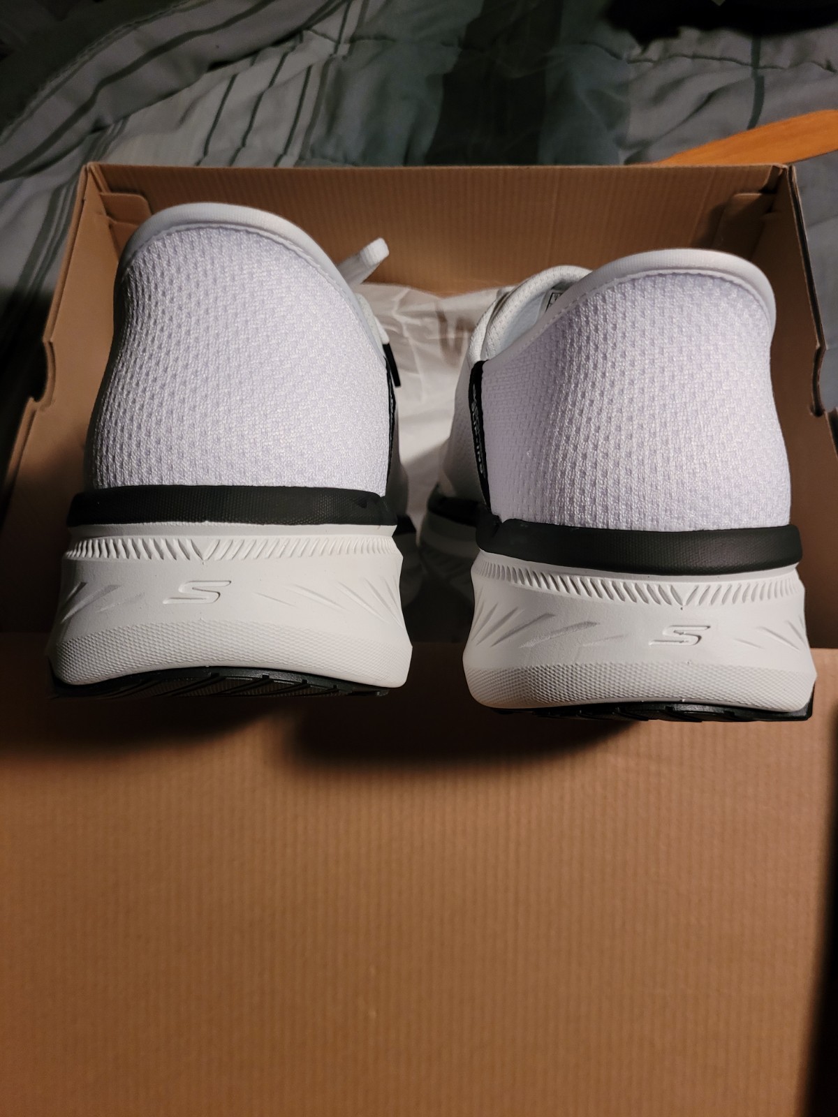 Skechers Slip-ins Max Cushioning Air Cooled Premier 2.0 Mens US Size 11 White