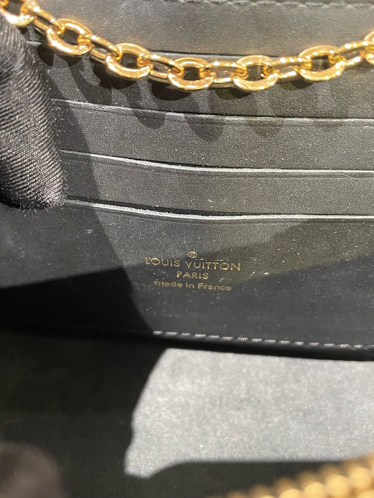 Louis Vuitton Pre-Owned Authentic Dauphine Chain Bag M68746 18.5 x 12 x 5
