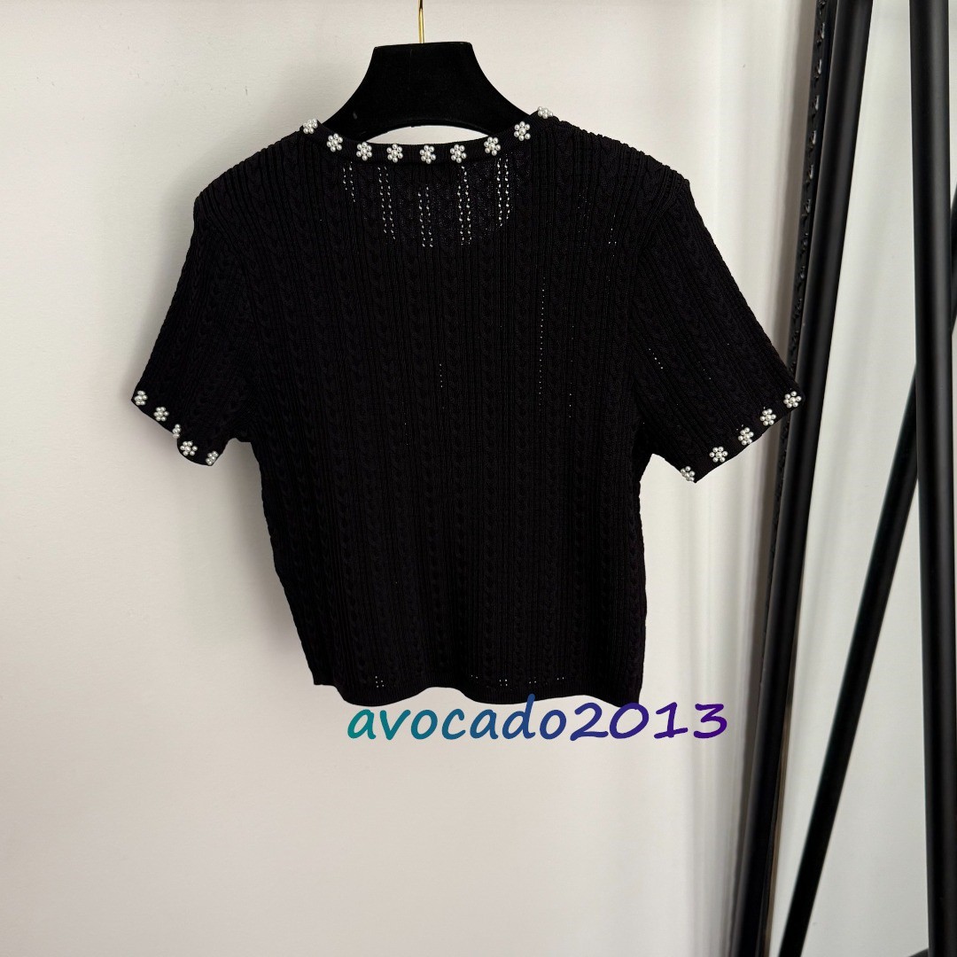 Sandro Women Pearl Button Round Neck Short Sleeved Knitted Cardigan Top