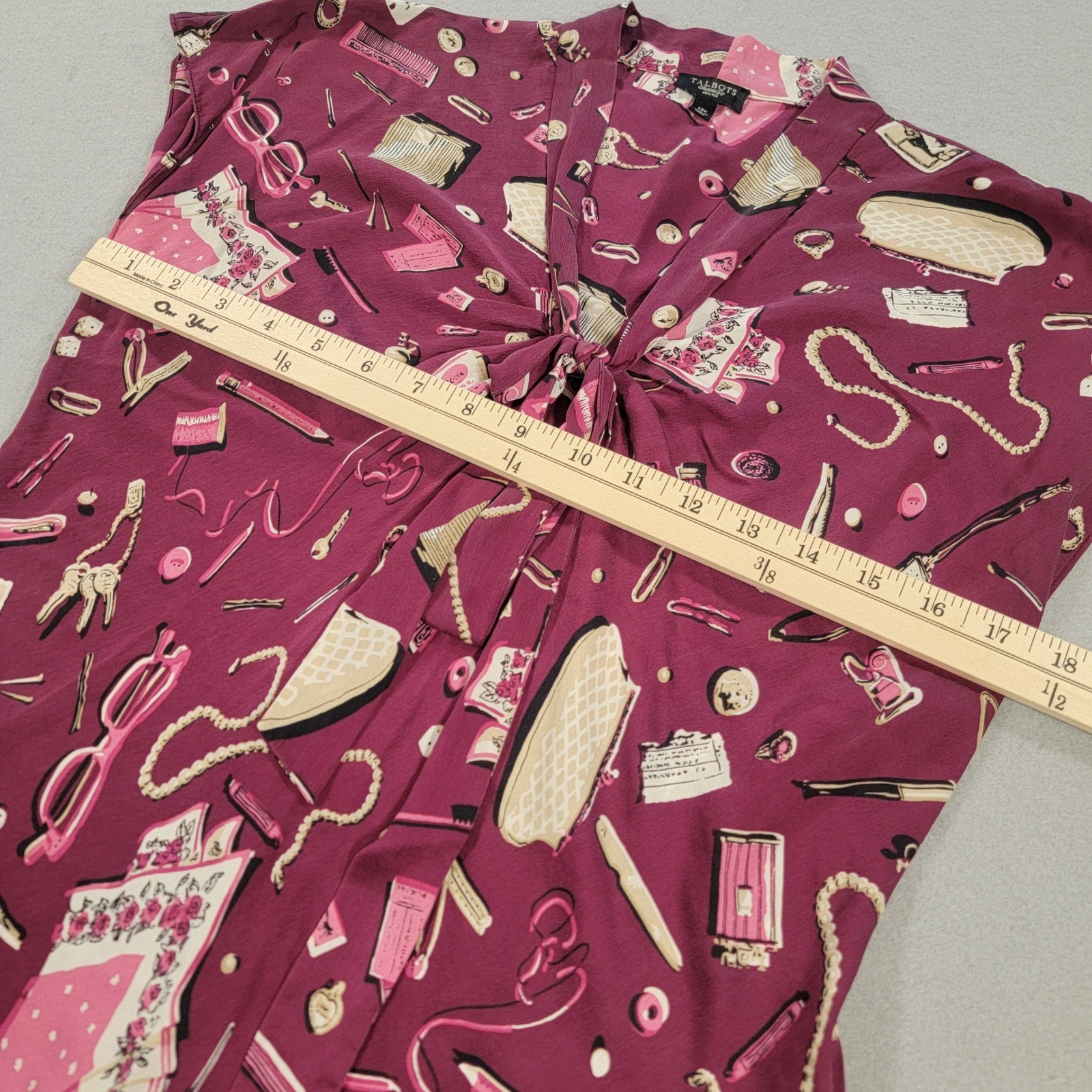 Talbots Silk Novelty Print Tie Neck Blouse Burgundy Pink Petite Top Women’s 12P