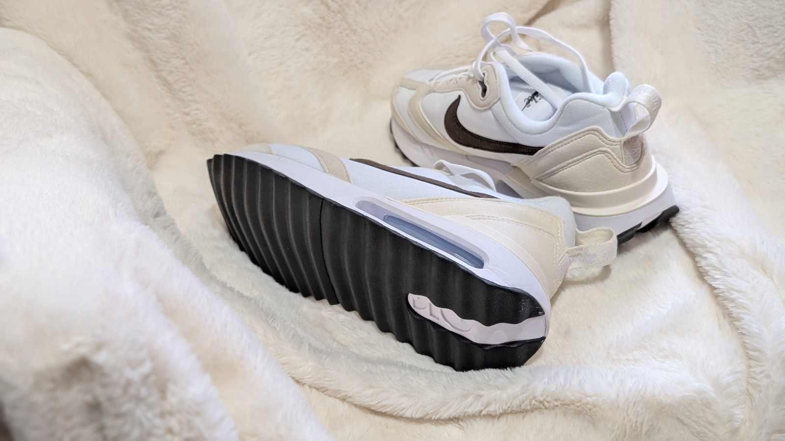 Nike Air Max Dawn White/Baroque Brown Phantom Women’s Size 7 DC4068 Brand New