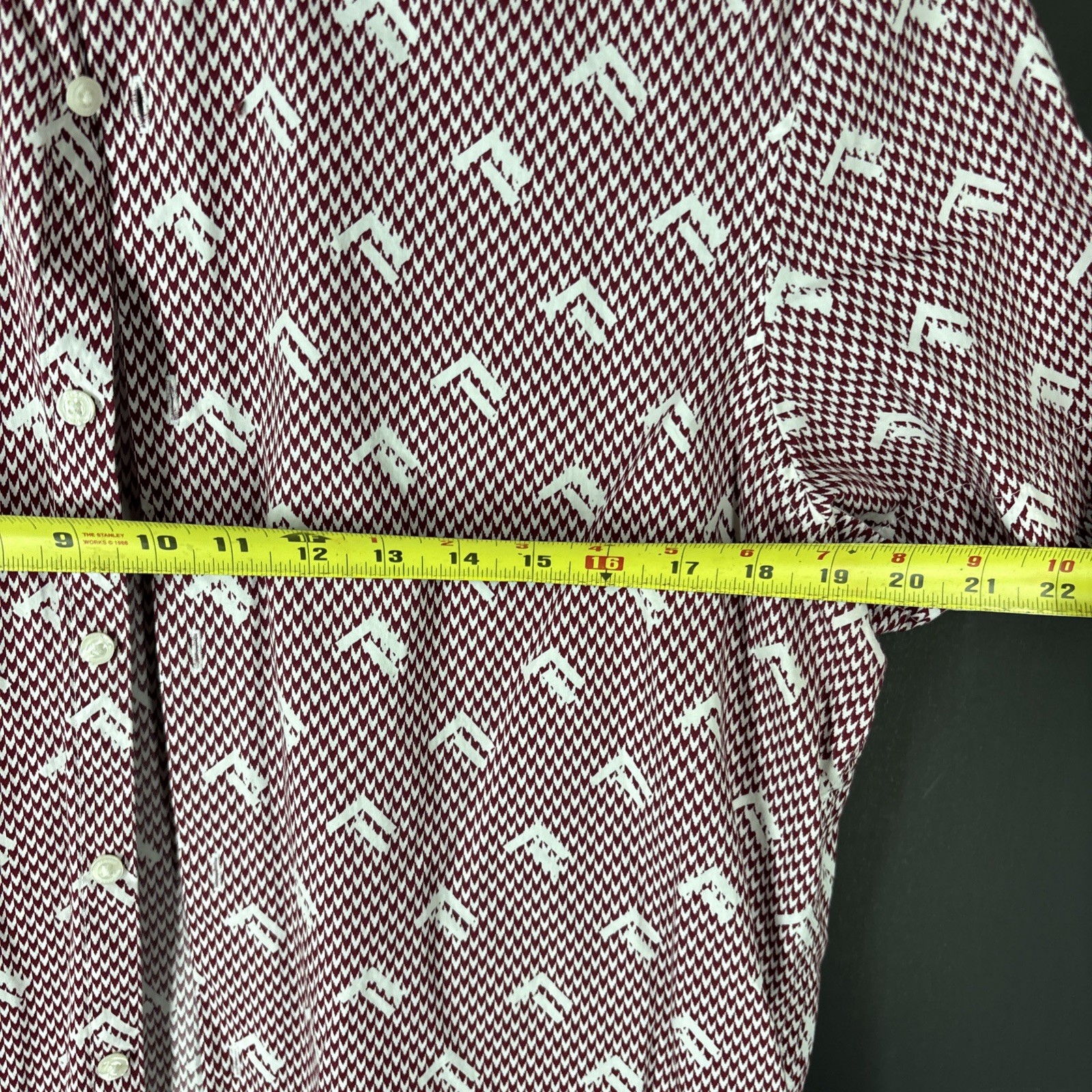 Perry Ellis Short Sleeve Houndstooth Chevron Red And White XL