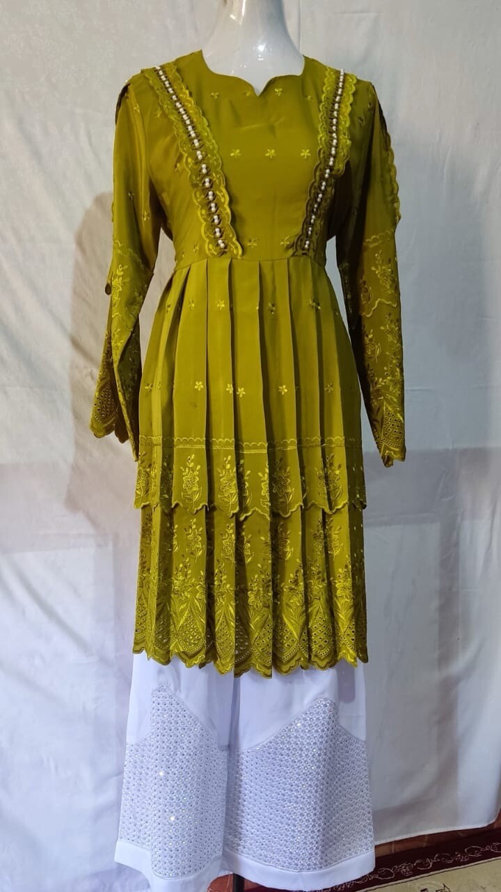 afghan TWO DAMANA clothes for women with deference colors.