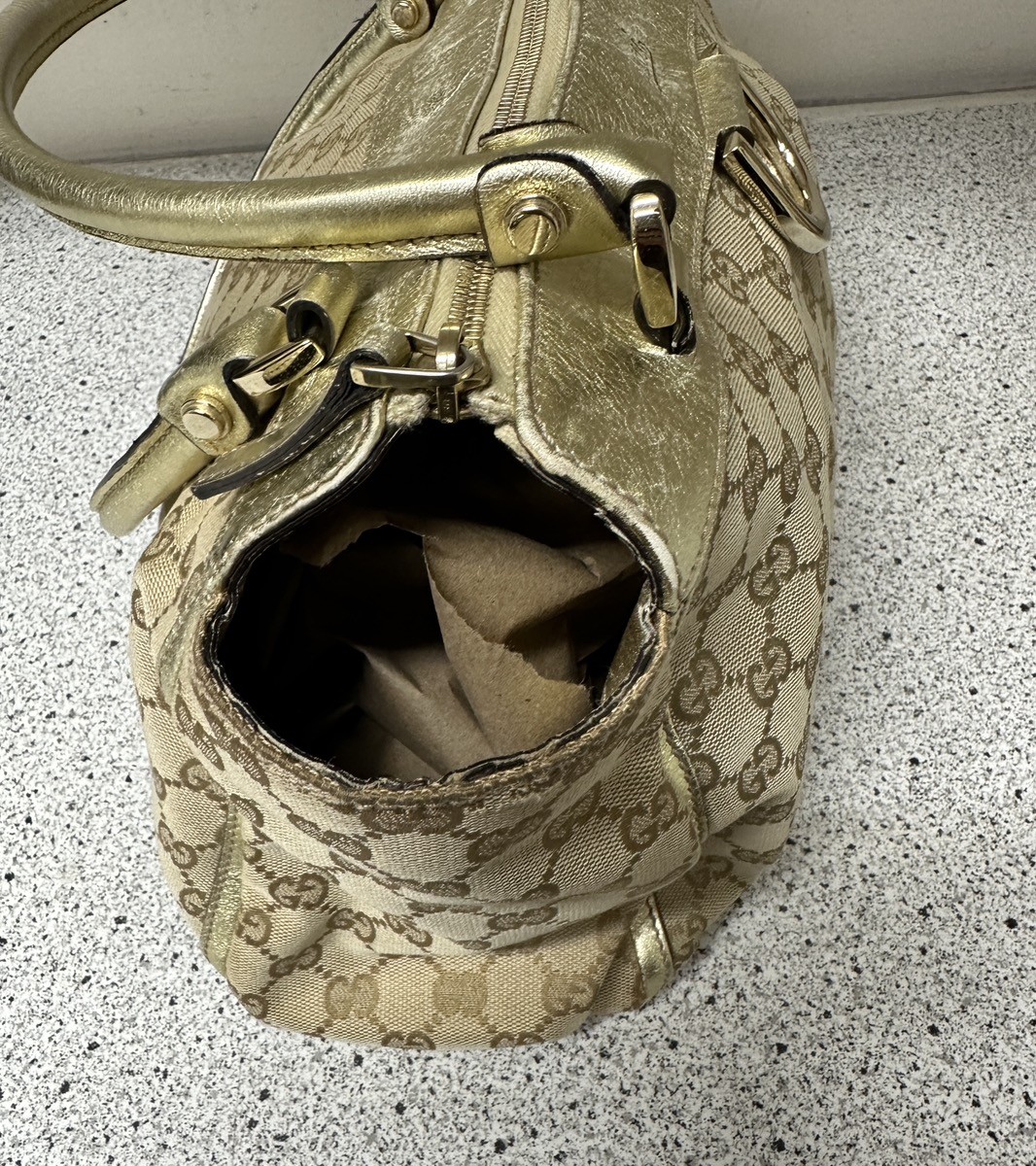 GUCCI BEIGE/EBONY GG CANVAS MEDIUM ABBEY TOTE BAG (HQ0021480)