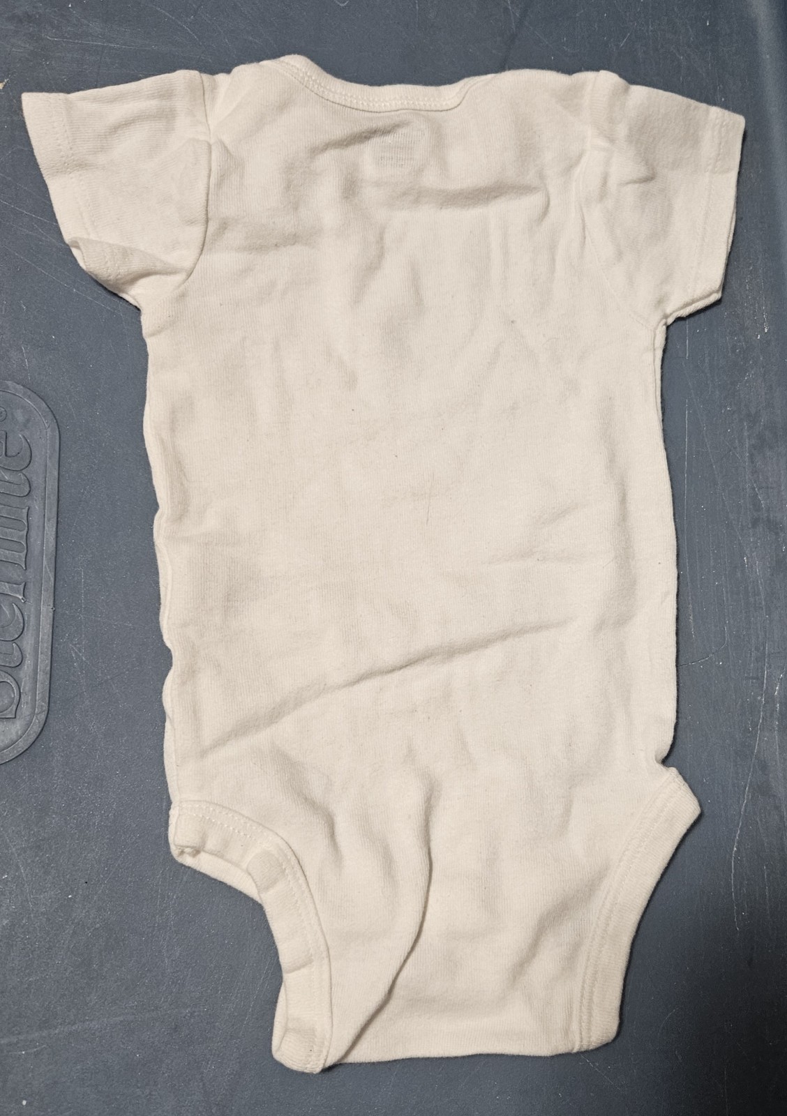 7 Count Carter’s Classic White Short Sleeve Bodysuits 0 -3 Months