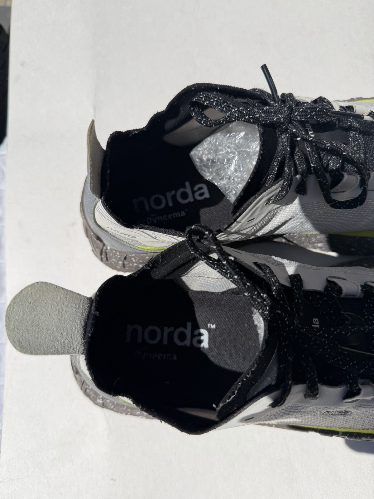 *worn* Limited Edition Norda 001 Men’s Gray Icicle Trail Running Shoes Size 11