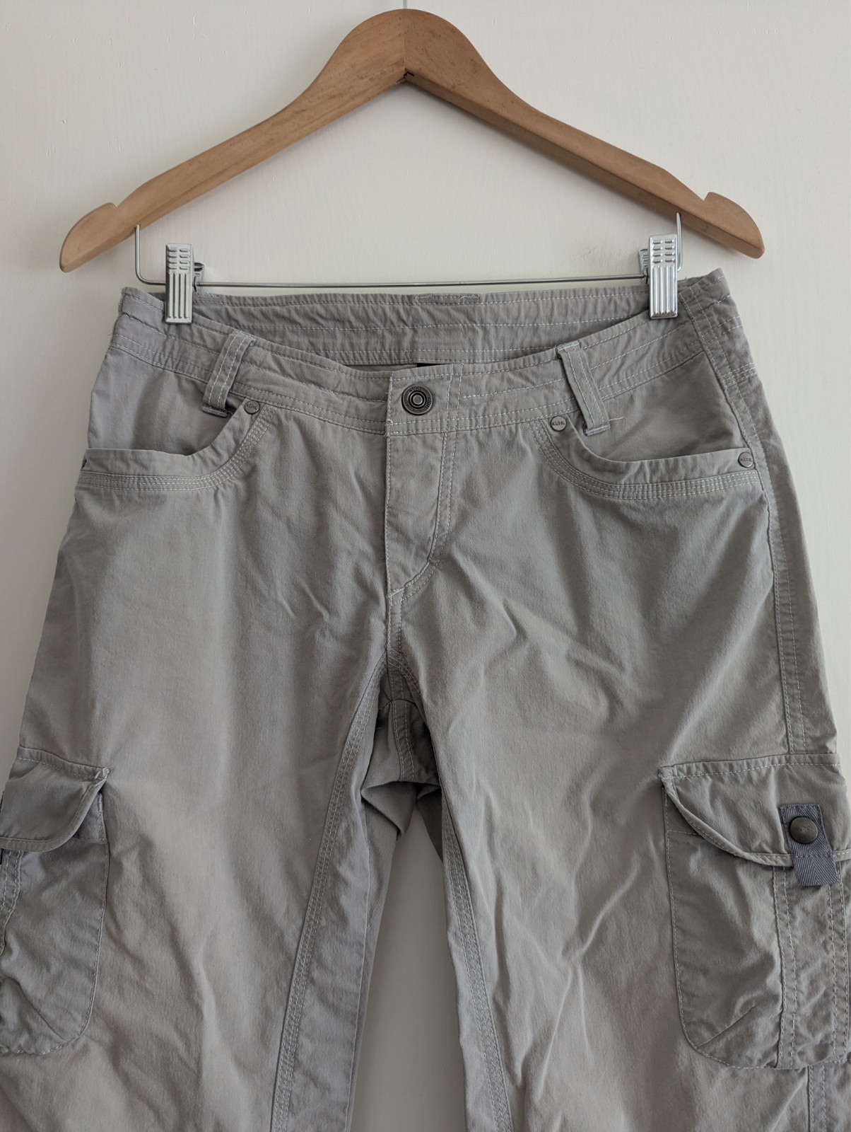 Kuhl tan convertible cargo Gorpcore hiking outdoor pants size 6 reg