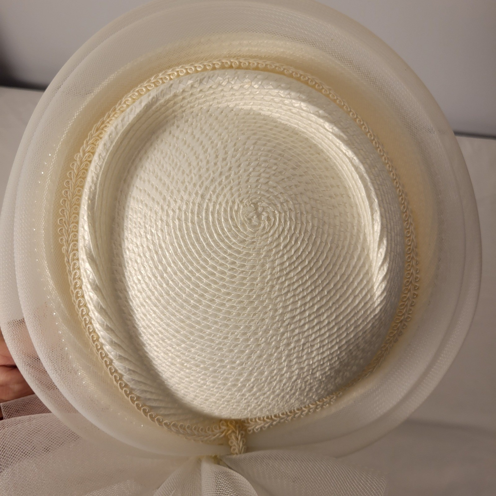 Mr. Hi’s Classic Pillbox Hat Women Ivory White Pearl Butterfly Mesh Bow Tulle