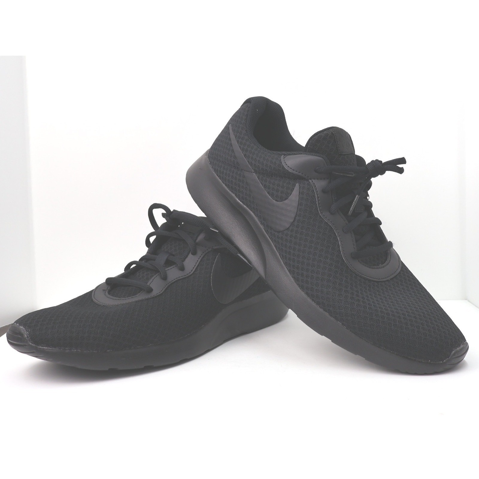 Nike Tanjun Mens Triple Black Mesh Running Shoes Low Top Sneakers Size 13