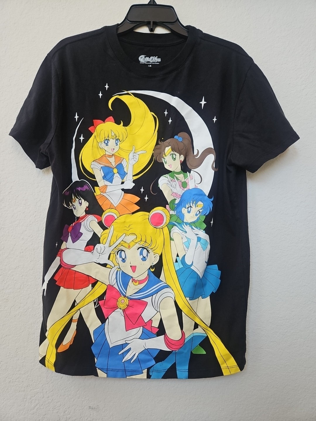 Pretty Soldier Sailor Moon Full Cast Graphic T-shirt Unisex Adult Size L