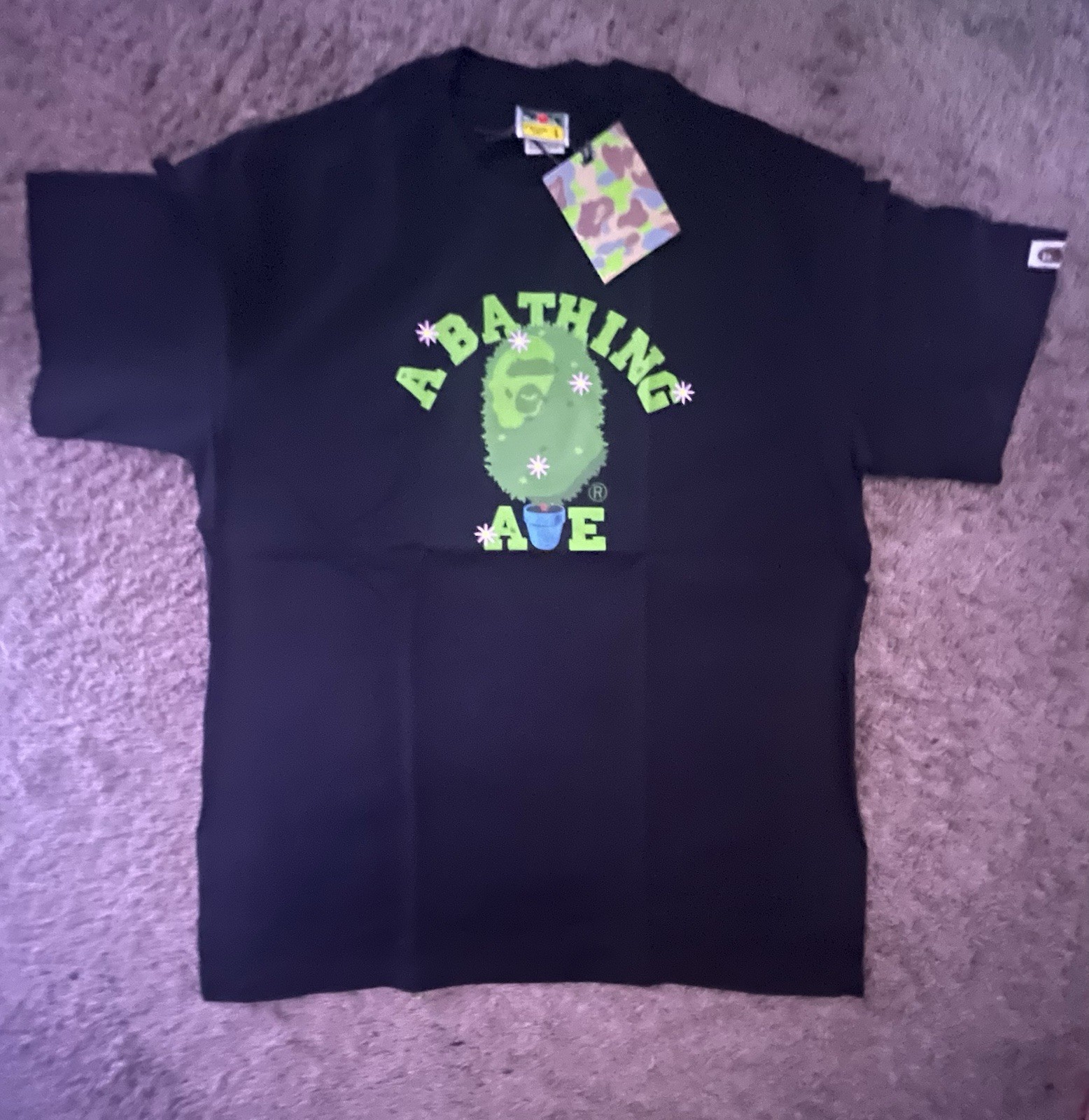 A Bathing Ape Men’s L Black Graphic Print Logo Short Sleeve T-Shirt