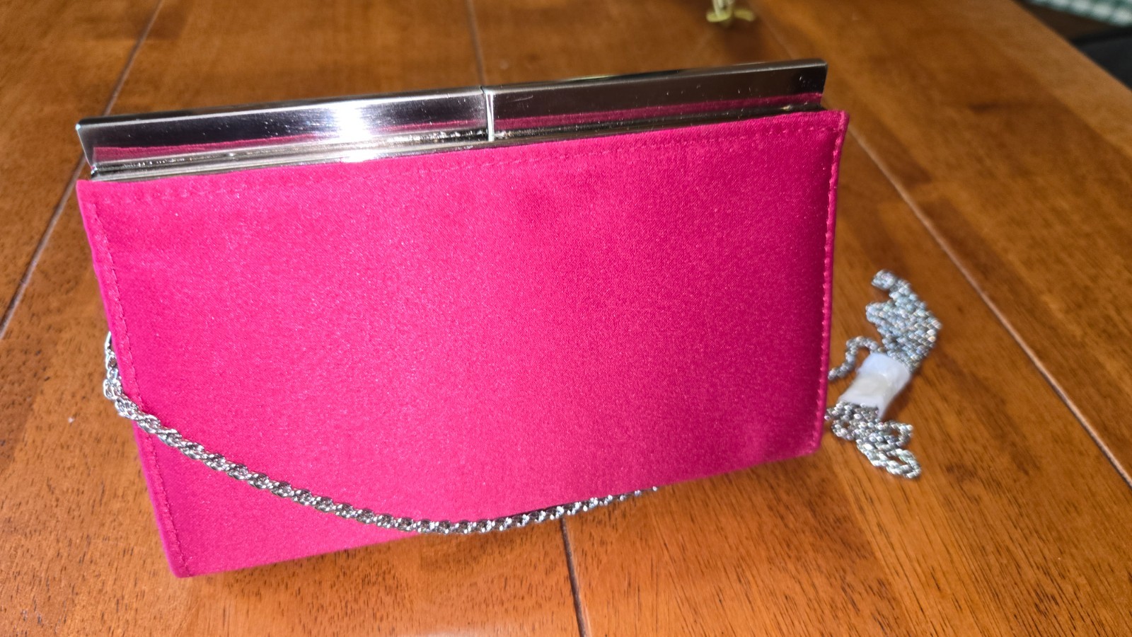 Magenta Nina Evening Clutch Gold Chain-Link Shoulder Strap & Snaps New With Tags