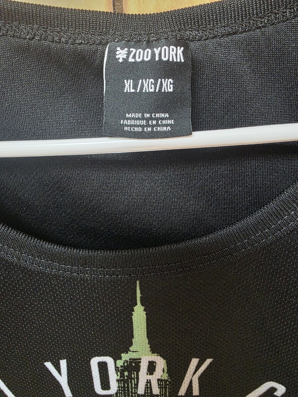 Zoo York Men’s Sleeveless Crew Neck T-Shirt City Graphic Logo Black XL