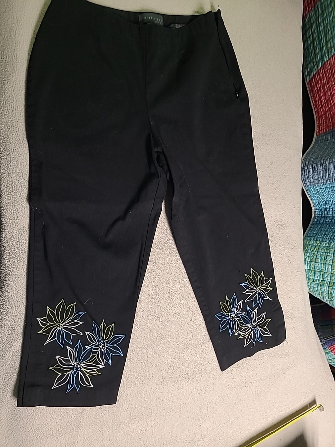 RELATIVITY PETITE SIZE 10 CROP PANTS INSEAM 20 Inches