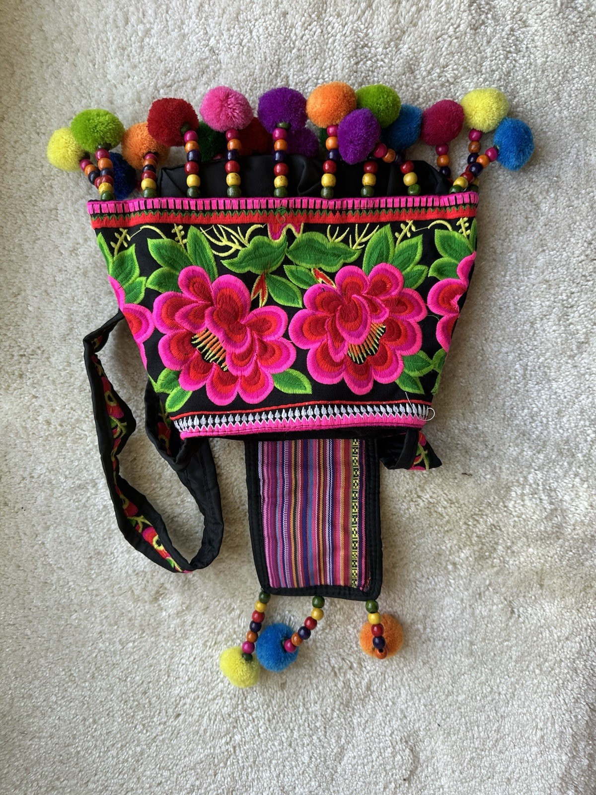 Women’s Multicolor Floral Embroidered Crossbody Bag Zip Closure Black Strap