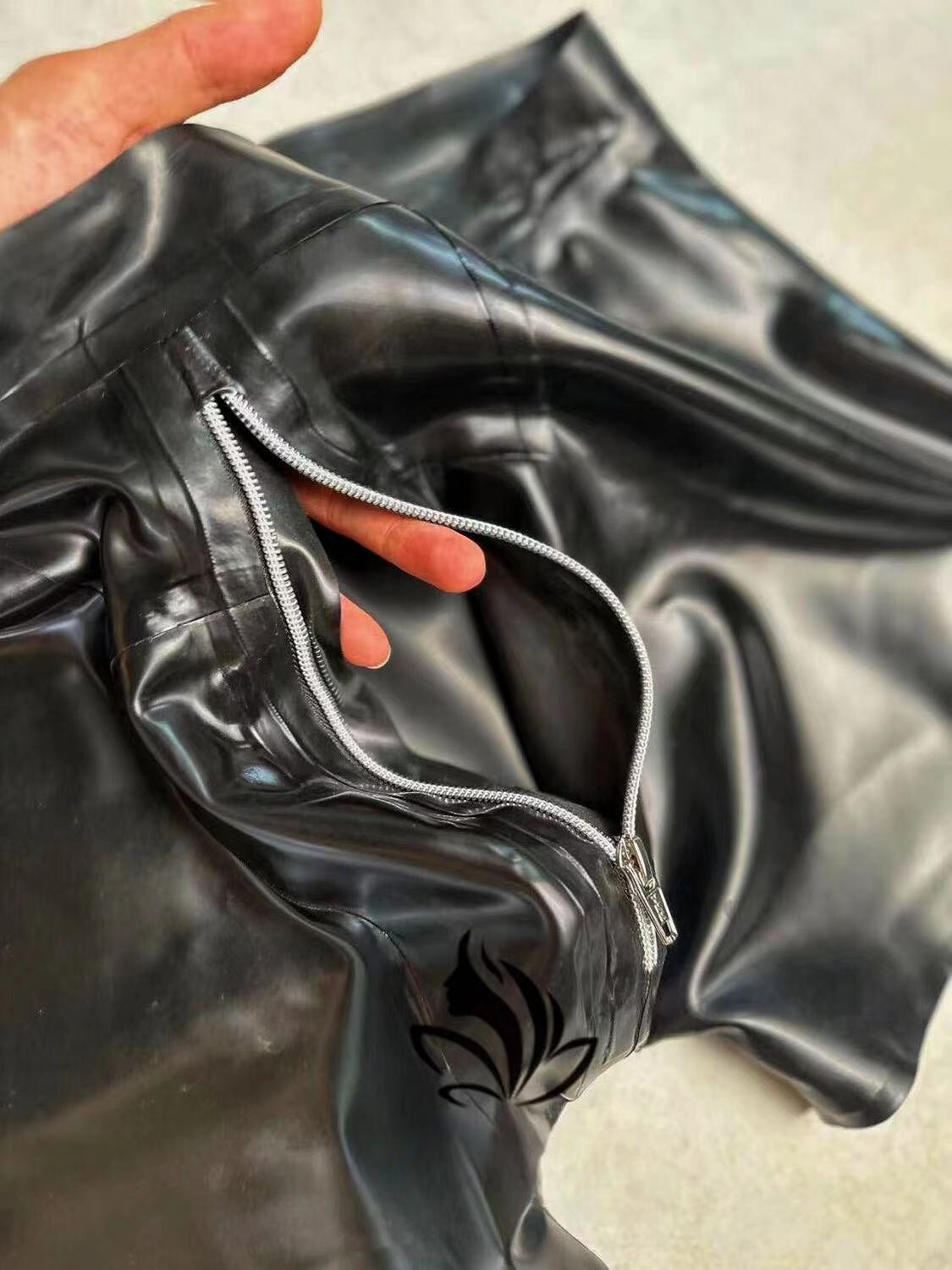 Mens Latex Gummi Shorts with Zipper Rubber Boxer Underwear Club wear BDSM 0.4mm