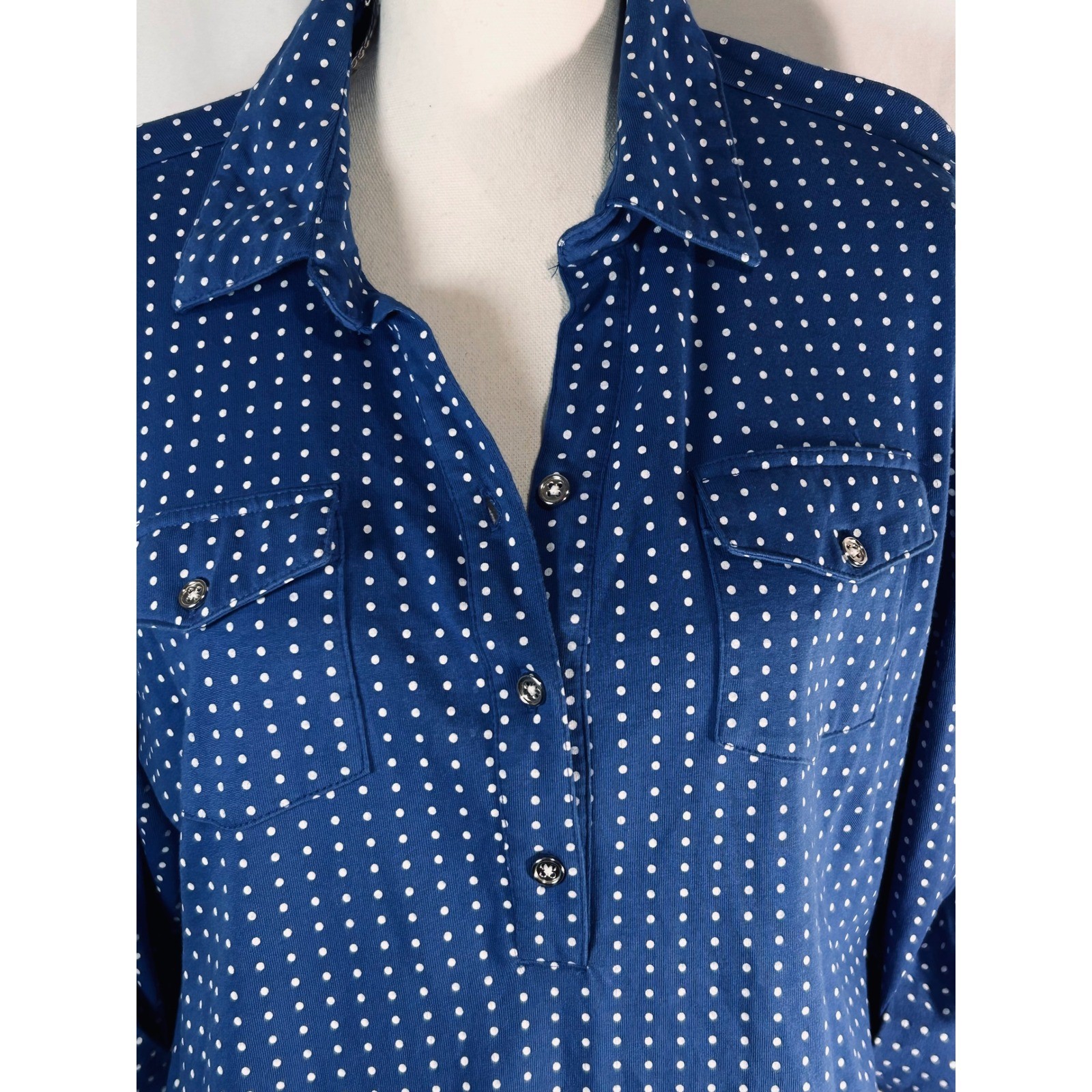 Sara Morgan Blue Polka Dot Henley Blouse Roll Tab Sleeve Large BYR