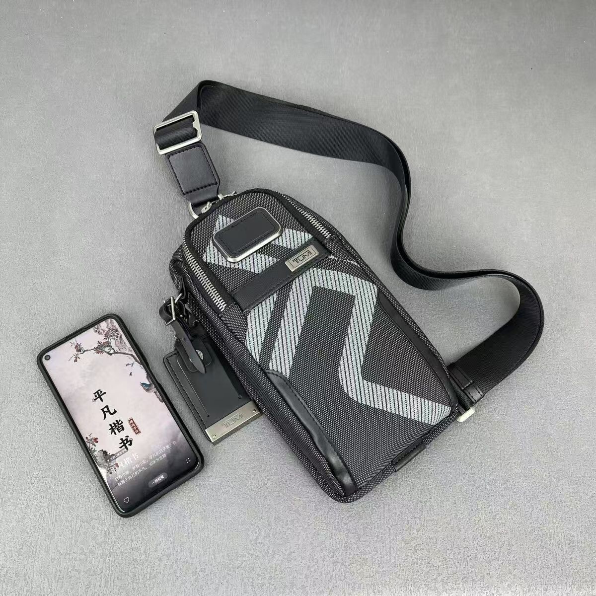 NEW TUMI Alpha 3 Compact Sling One Shoulder Bag Popular Model Black outlet