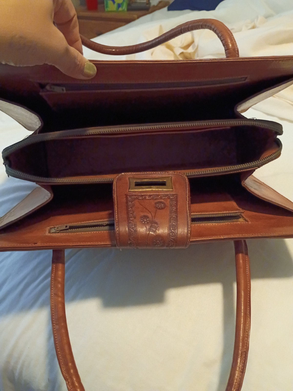 Dooney Bourke Leather Crossbody Bag